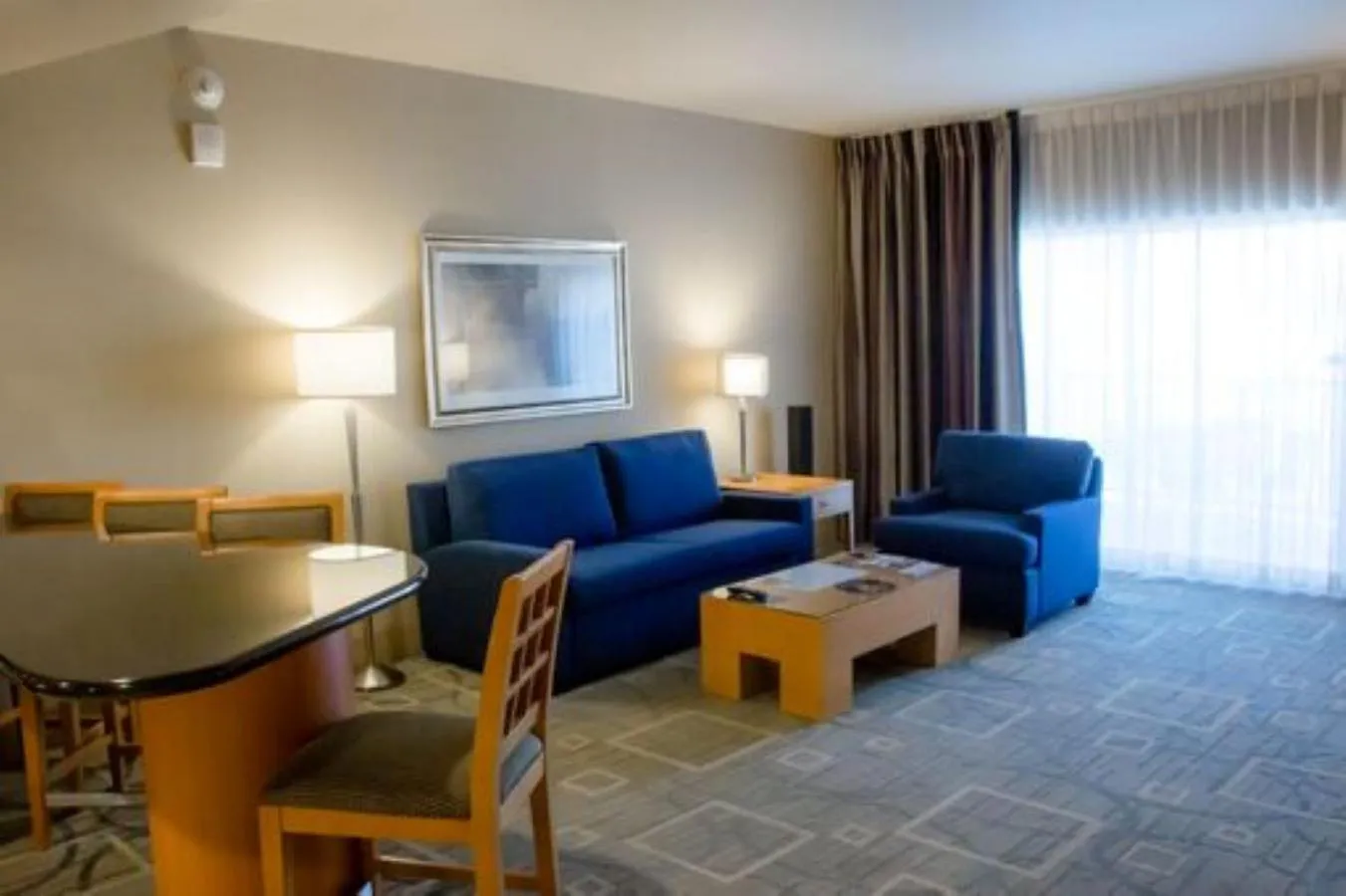 Kitchen or kitchenette in The Platinum Hotel