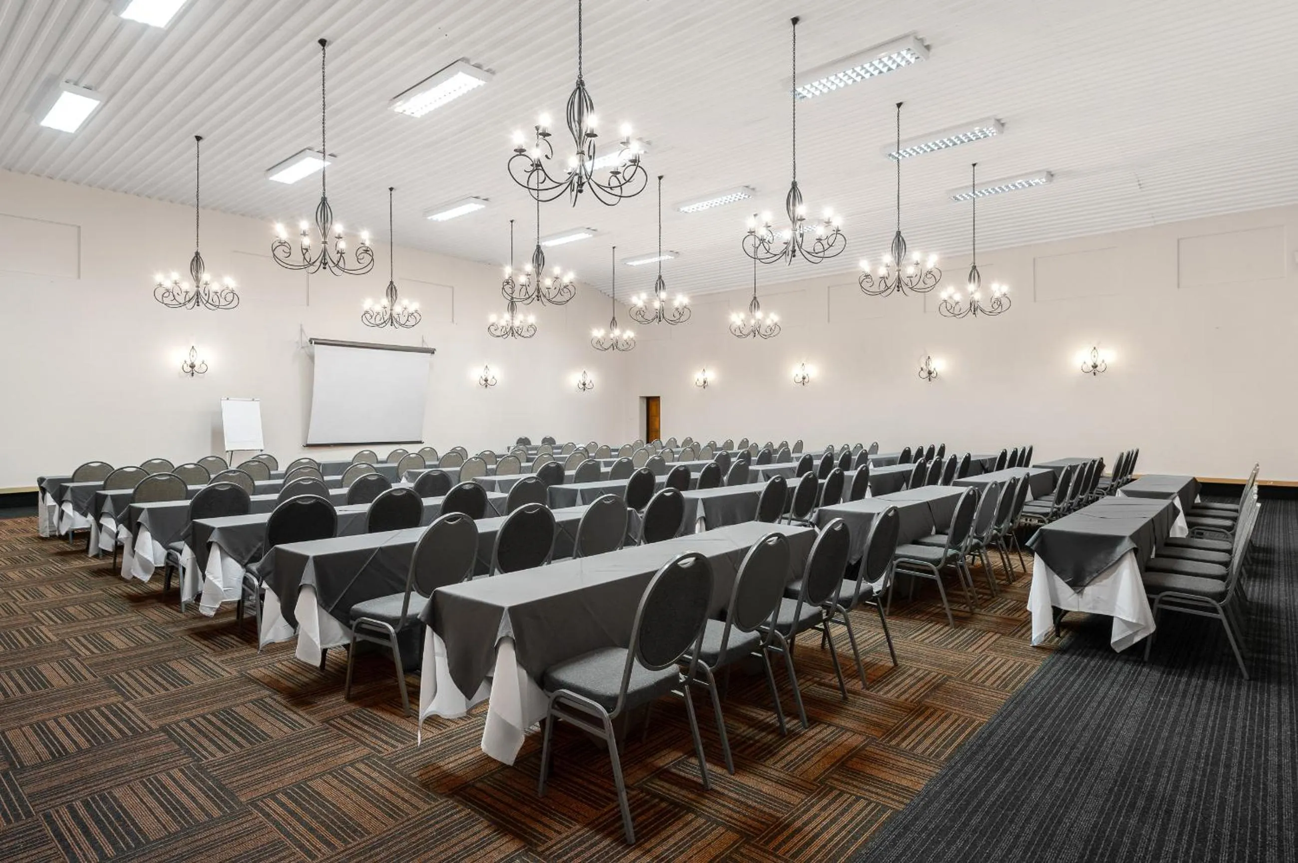 Property building in Park Hotel Mokopane