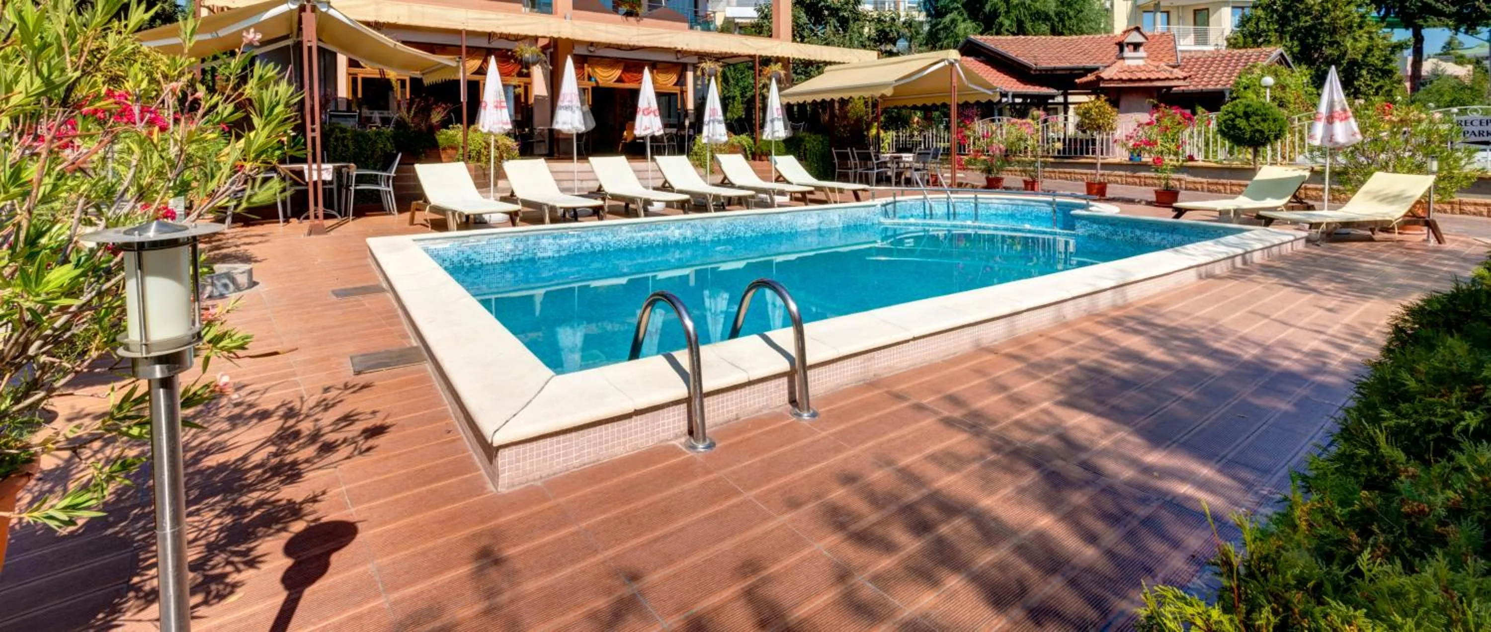 Swimming pool in Hotel Capri