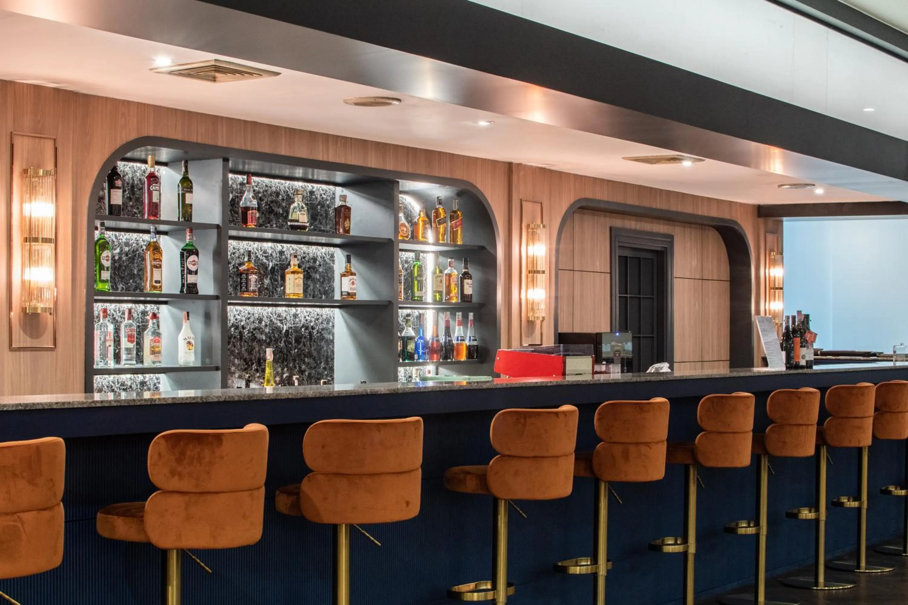 Lounge or bar in Twin Towers Hotel