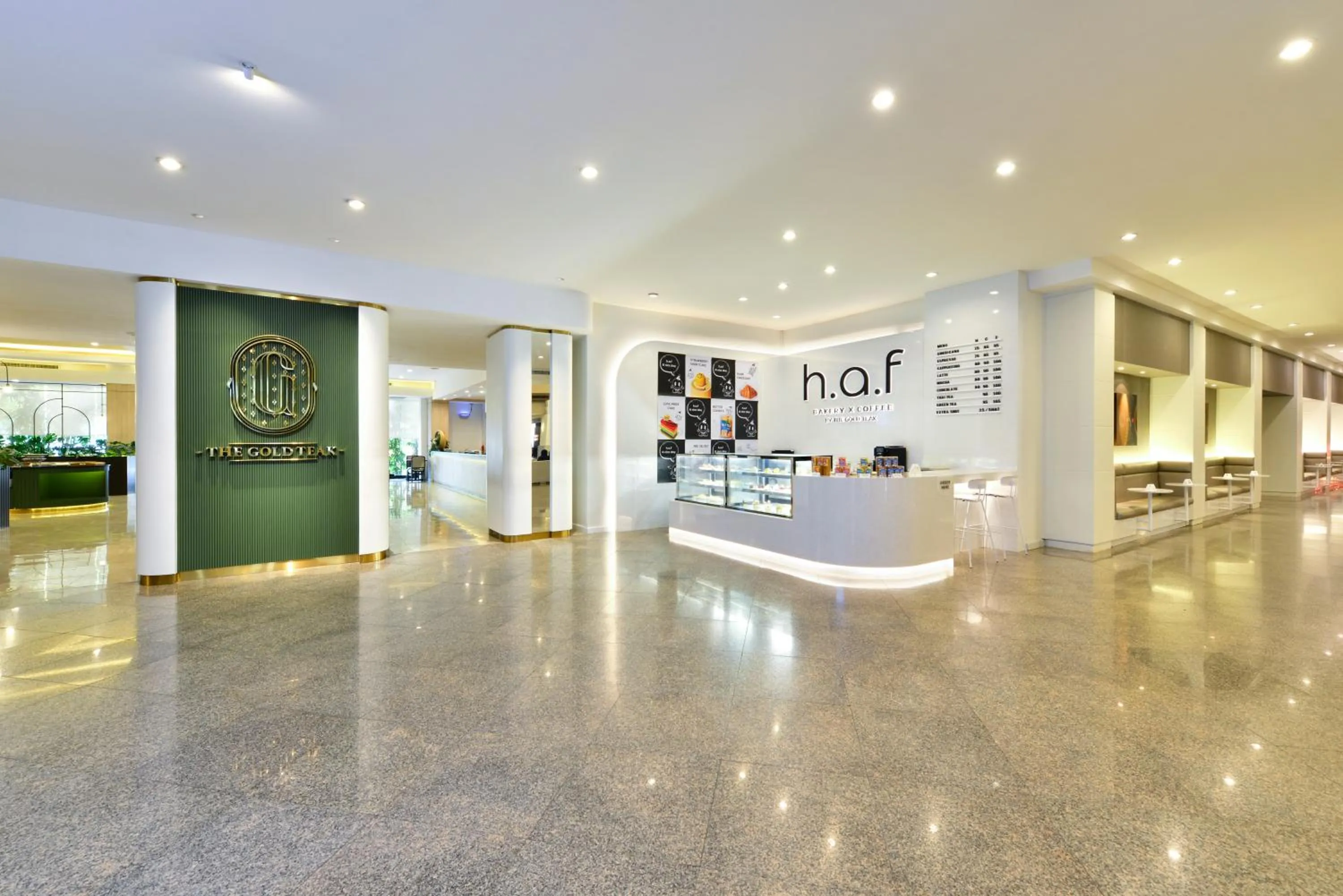 Restaurant/places to eat in Twin Towers Hotel