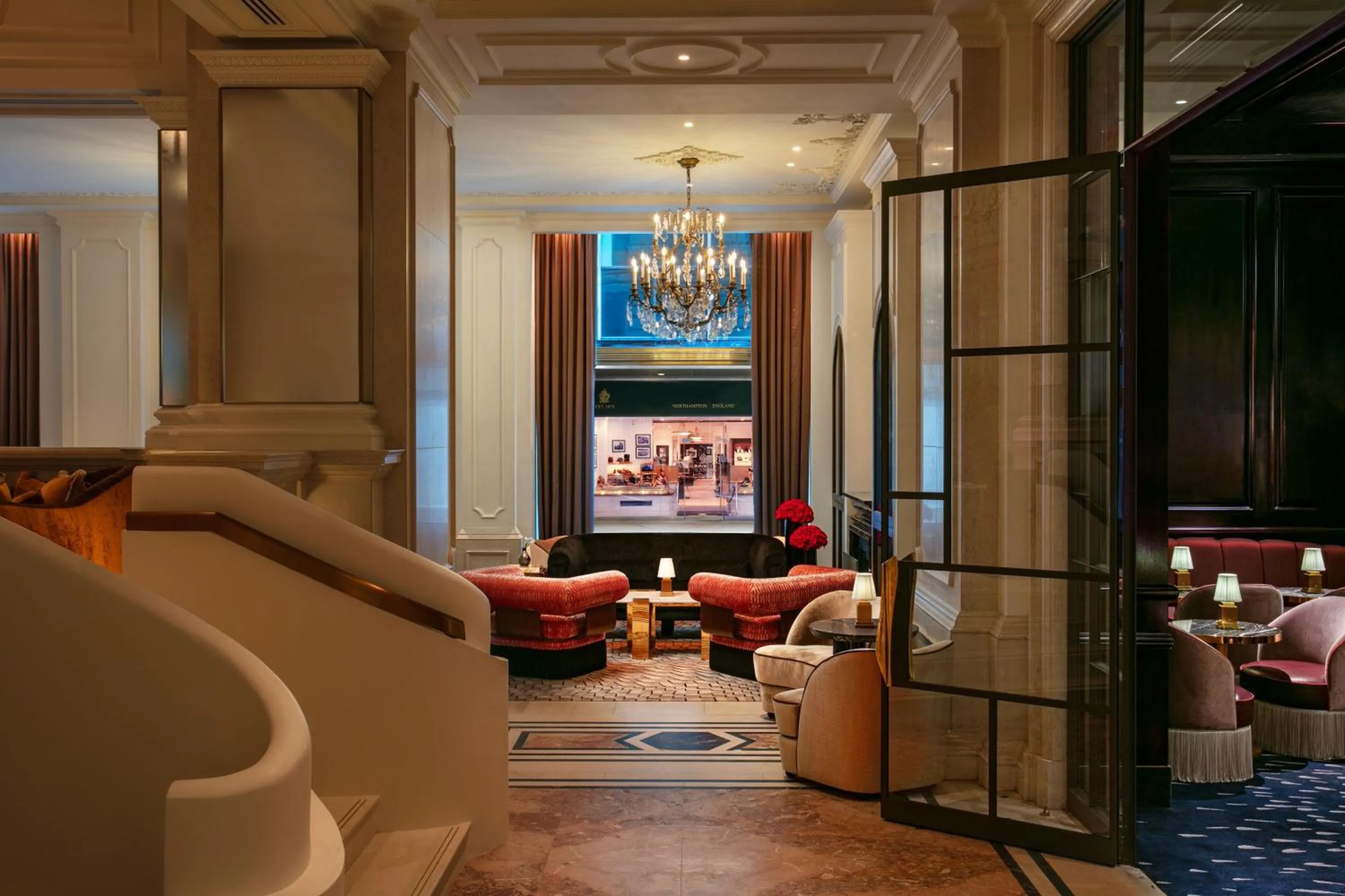 Lounge or bar in The St. Regis New York