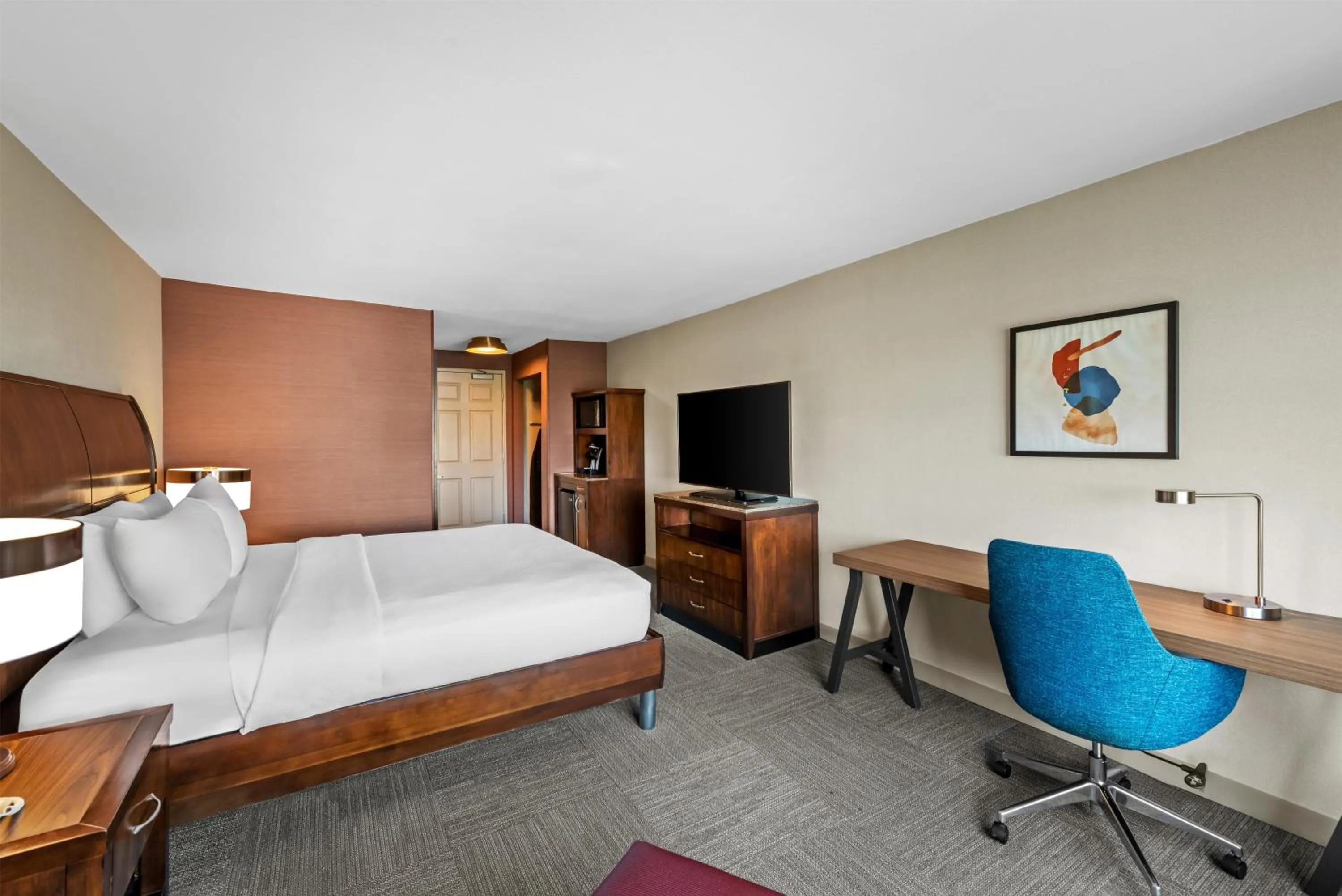 Bedroom, Bed in Hilton Garden Inn Overland Park