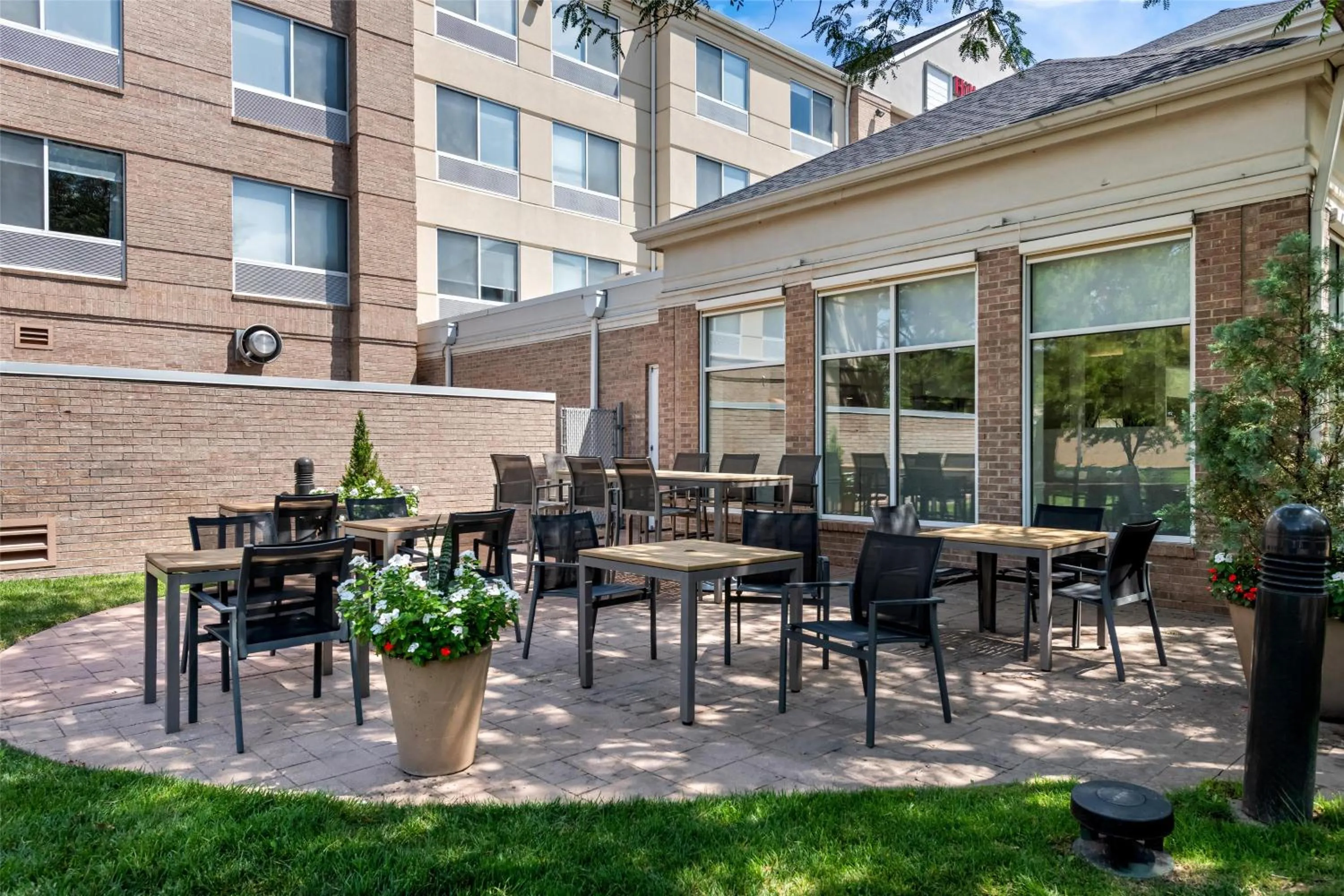 Patio in Hilton Garden Inn Overland Park