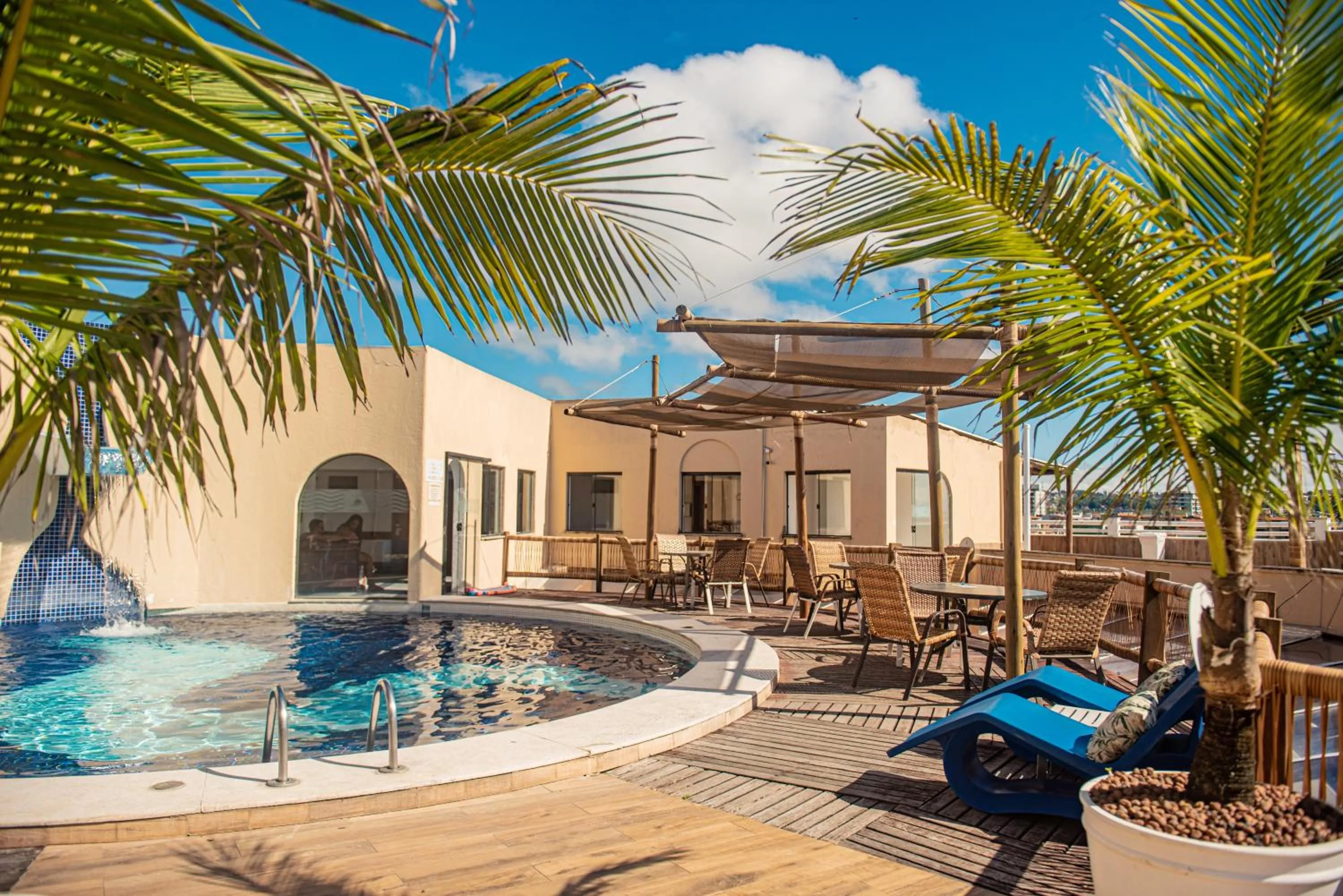 Swimming pool in Opaba Praia Hotel