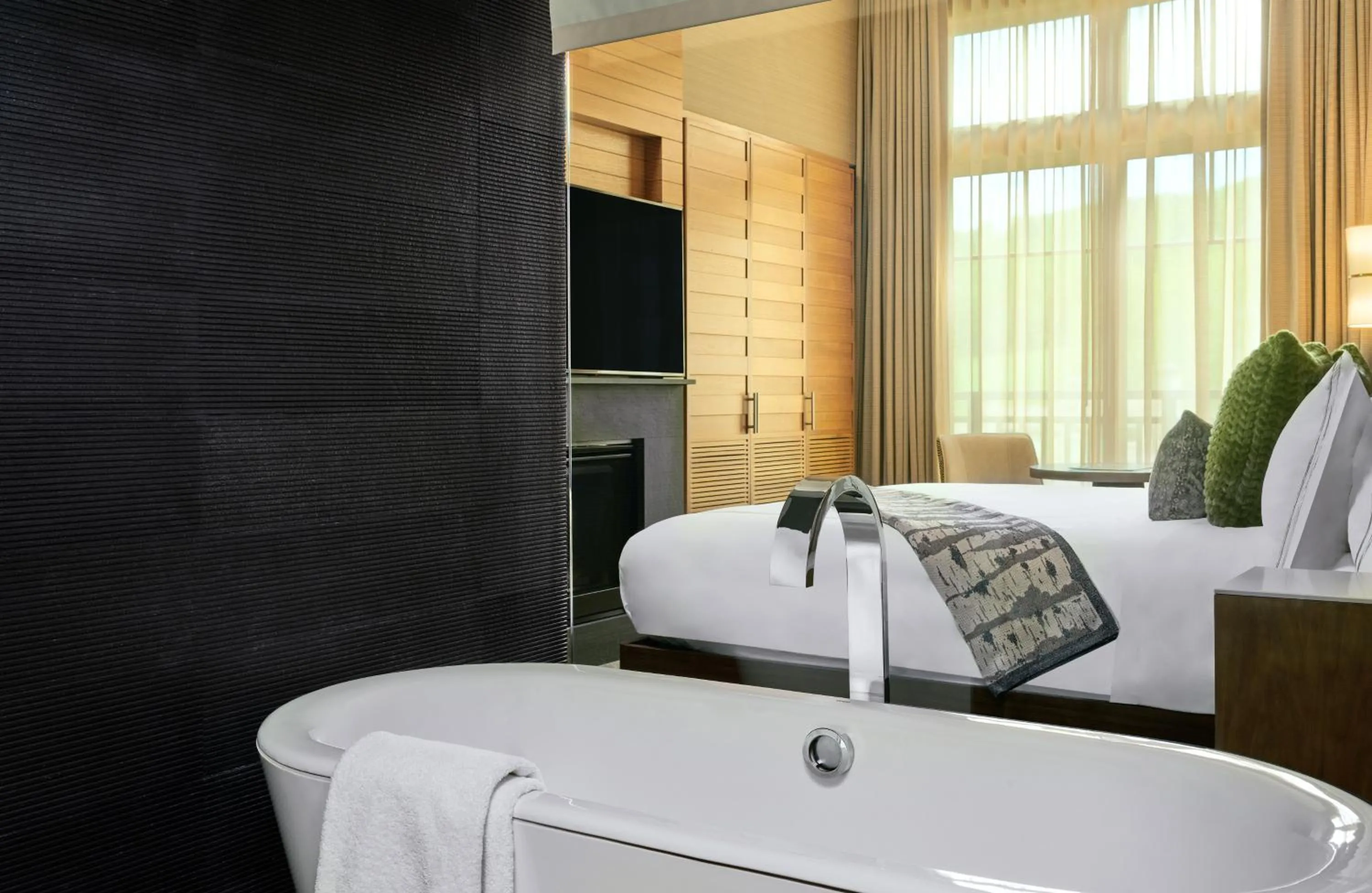 Bathroom, Bed in Viceroy Snowmass
