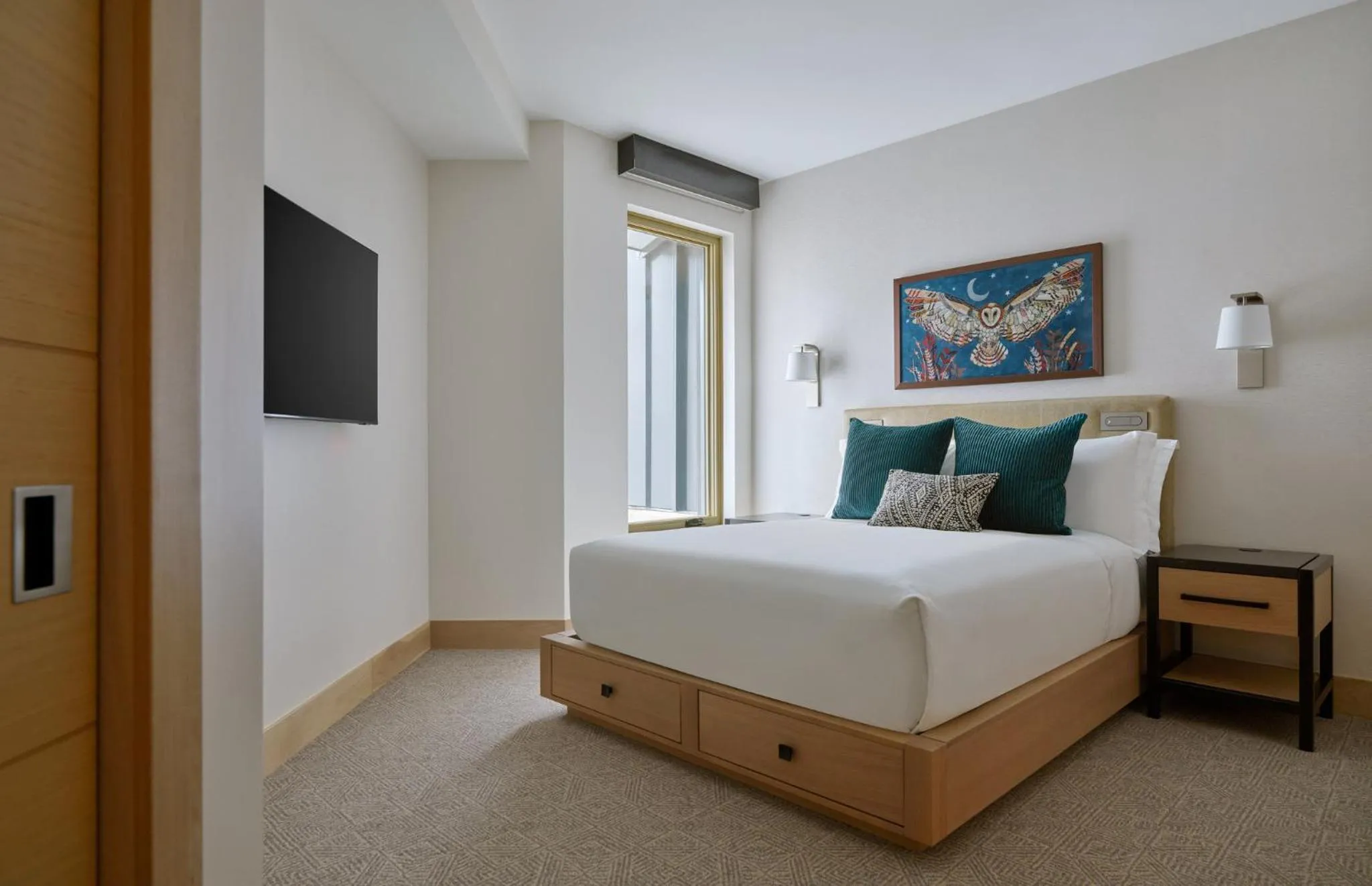 Photo of the whole room, Bed in Viceroy Snowmass