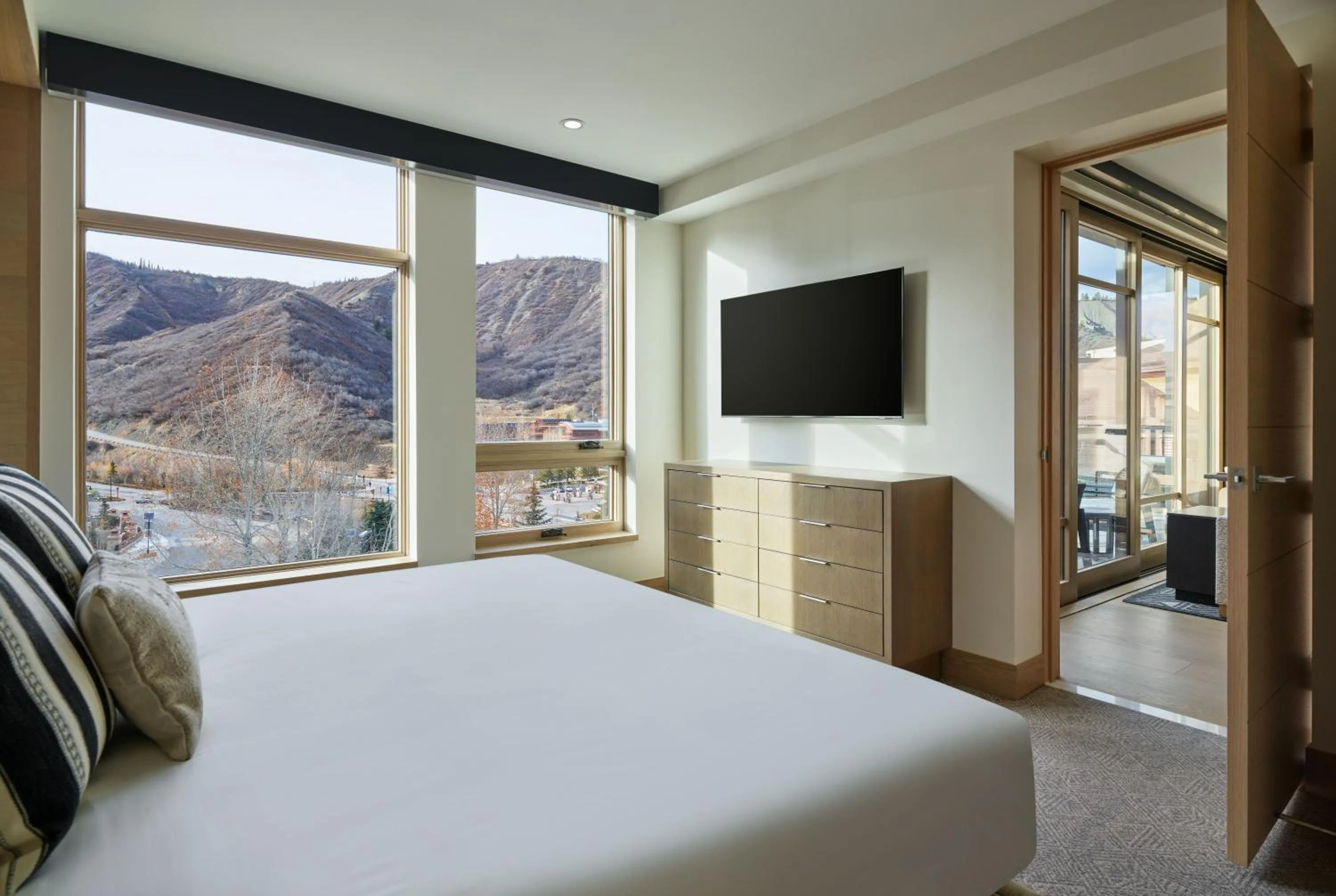 Bed in Viceroy Snowmass