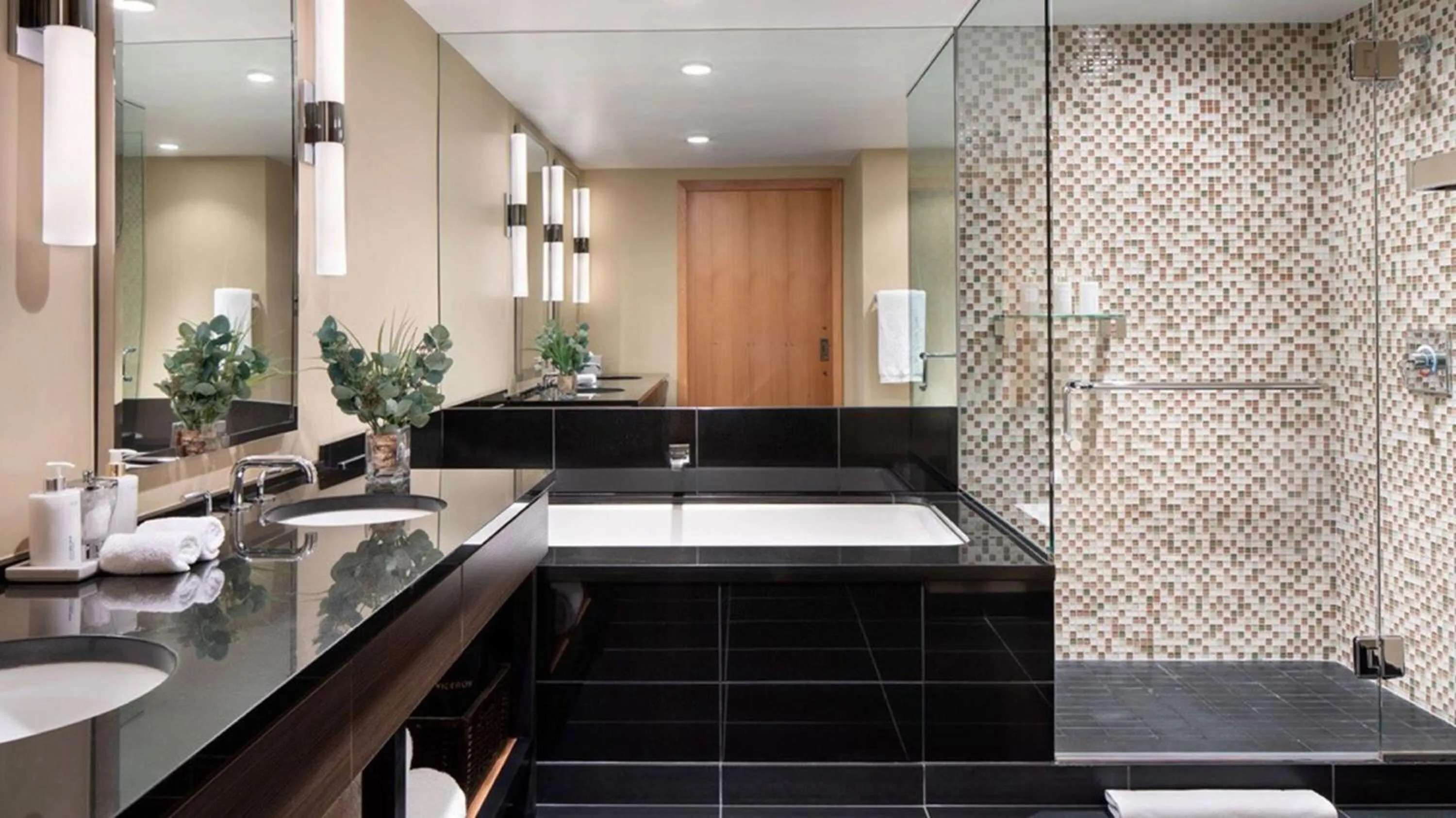 Photo of the whole room in Viceroy Snowmass