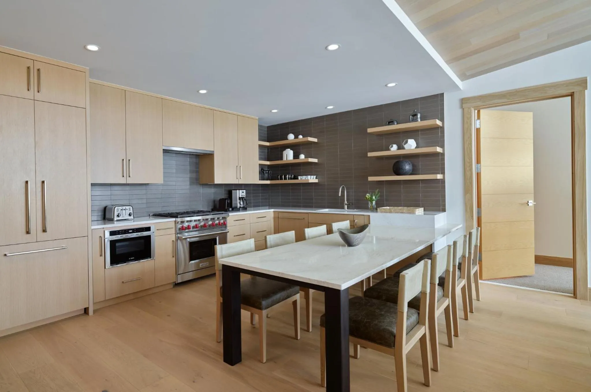 Photo of the whole room in Viceroy Snowmass