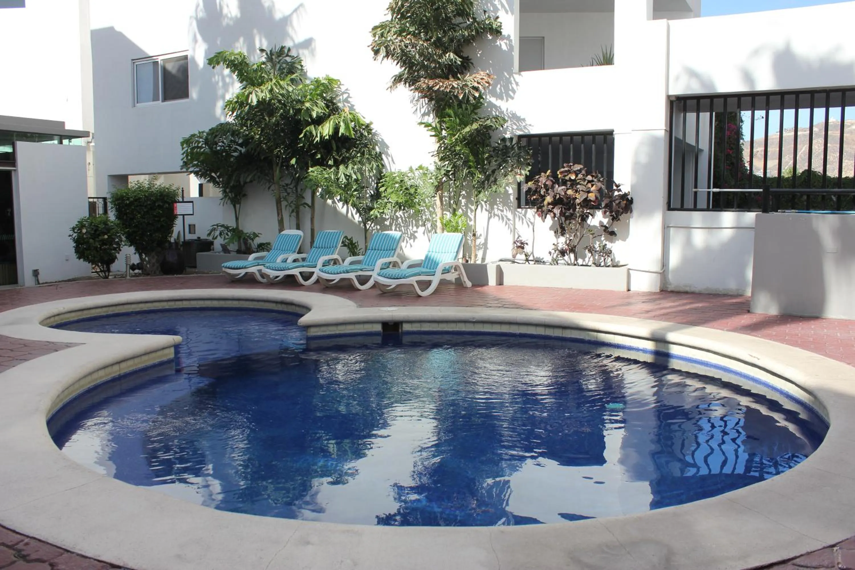 Day in Seven Crown Express & Suites by Kavia