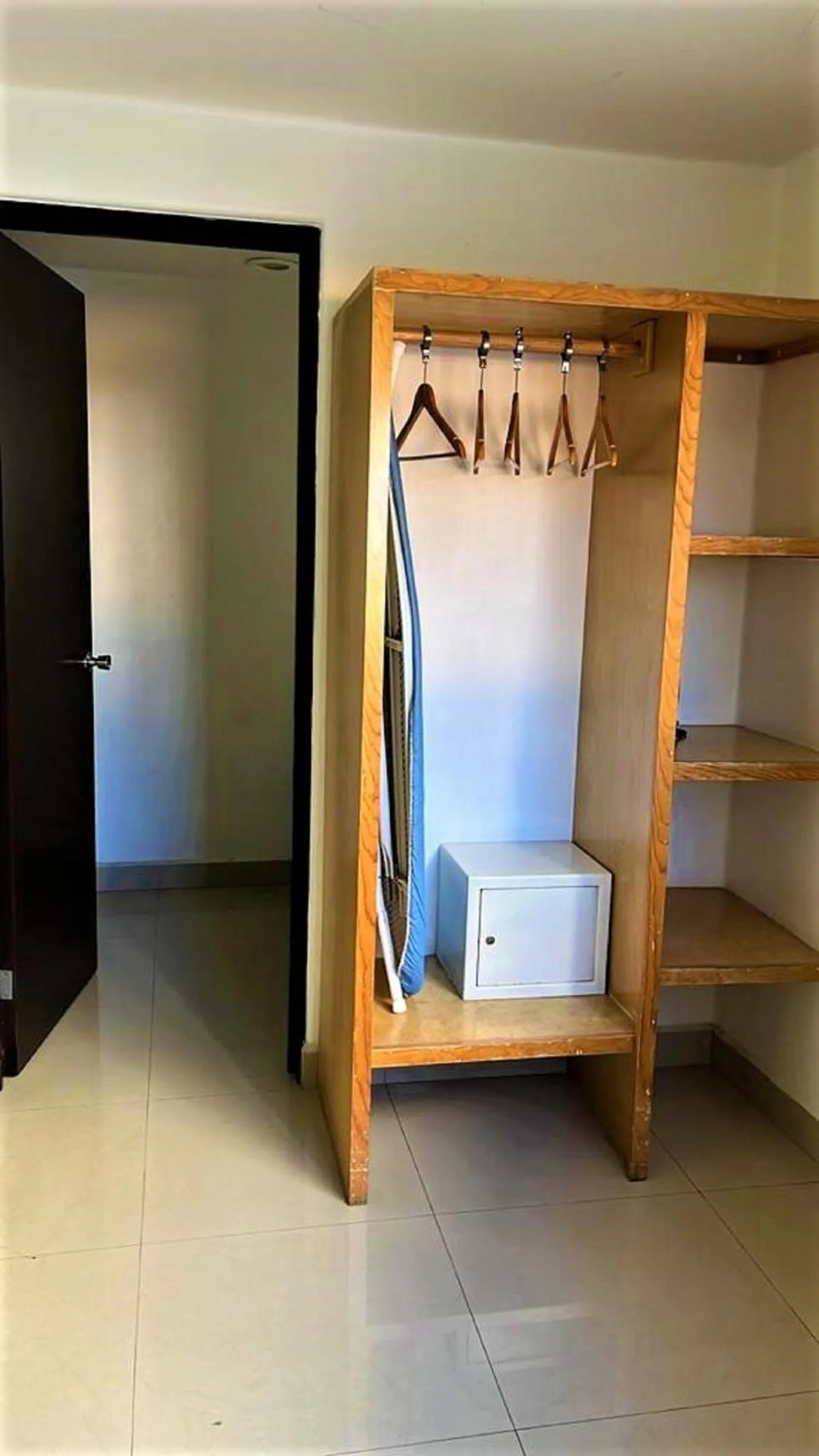 wardrobe in Seven Crown Express & Suites by Kavia