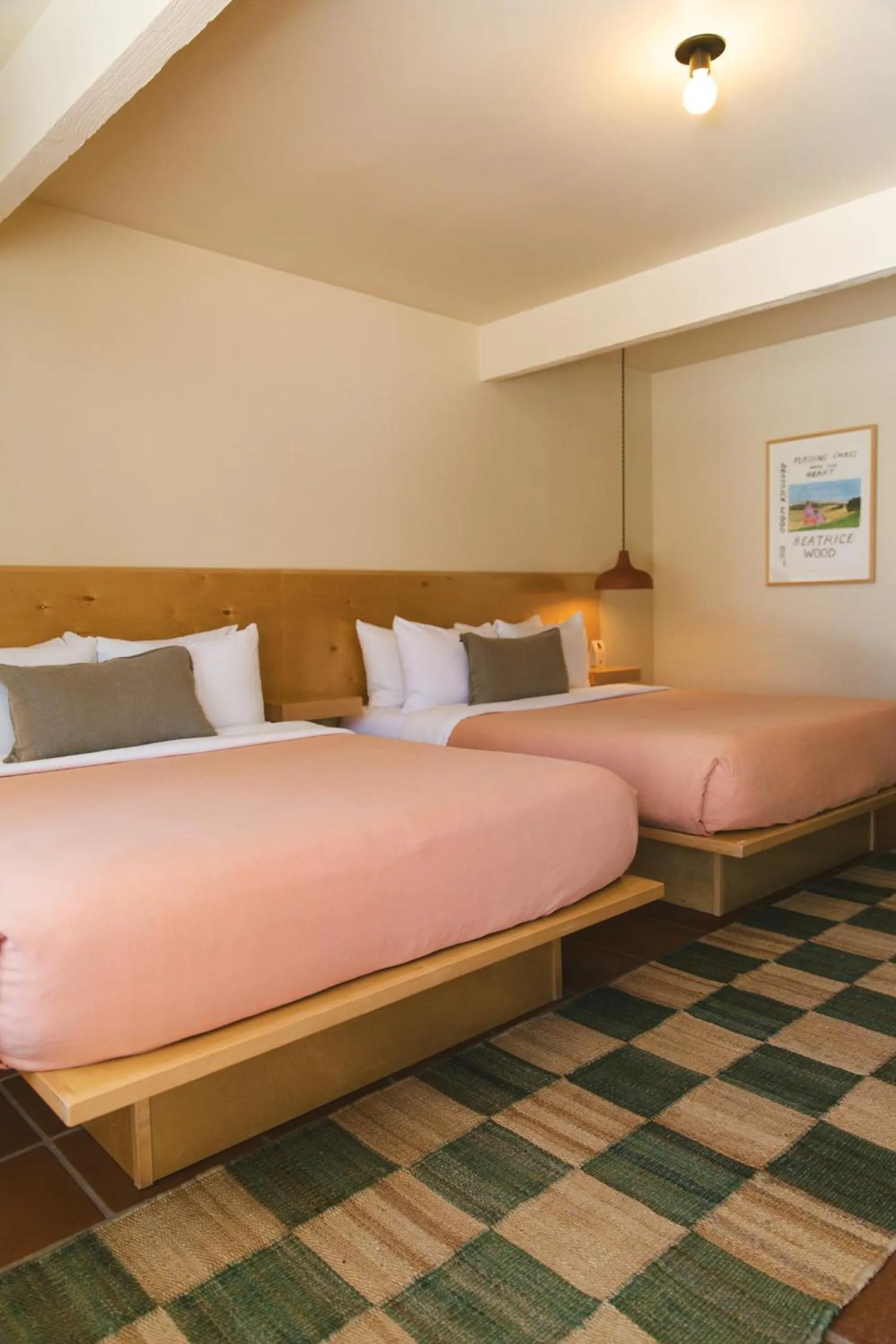 Hummingbird Inn