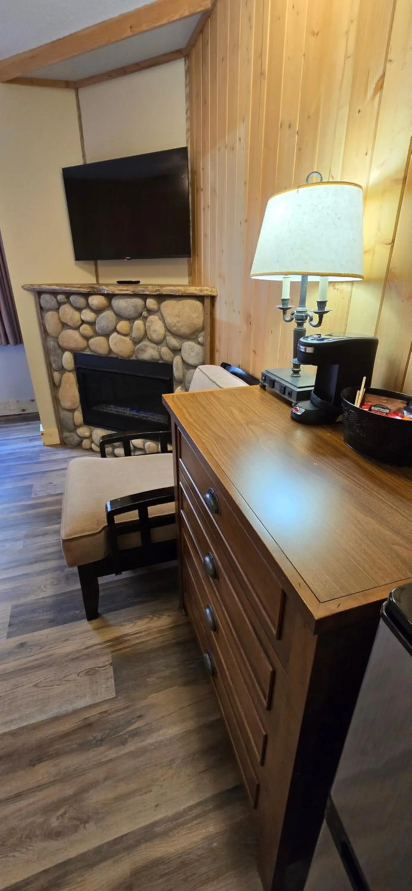 TV and multimedia in Aspen Village