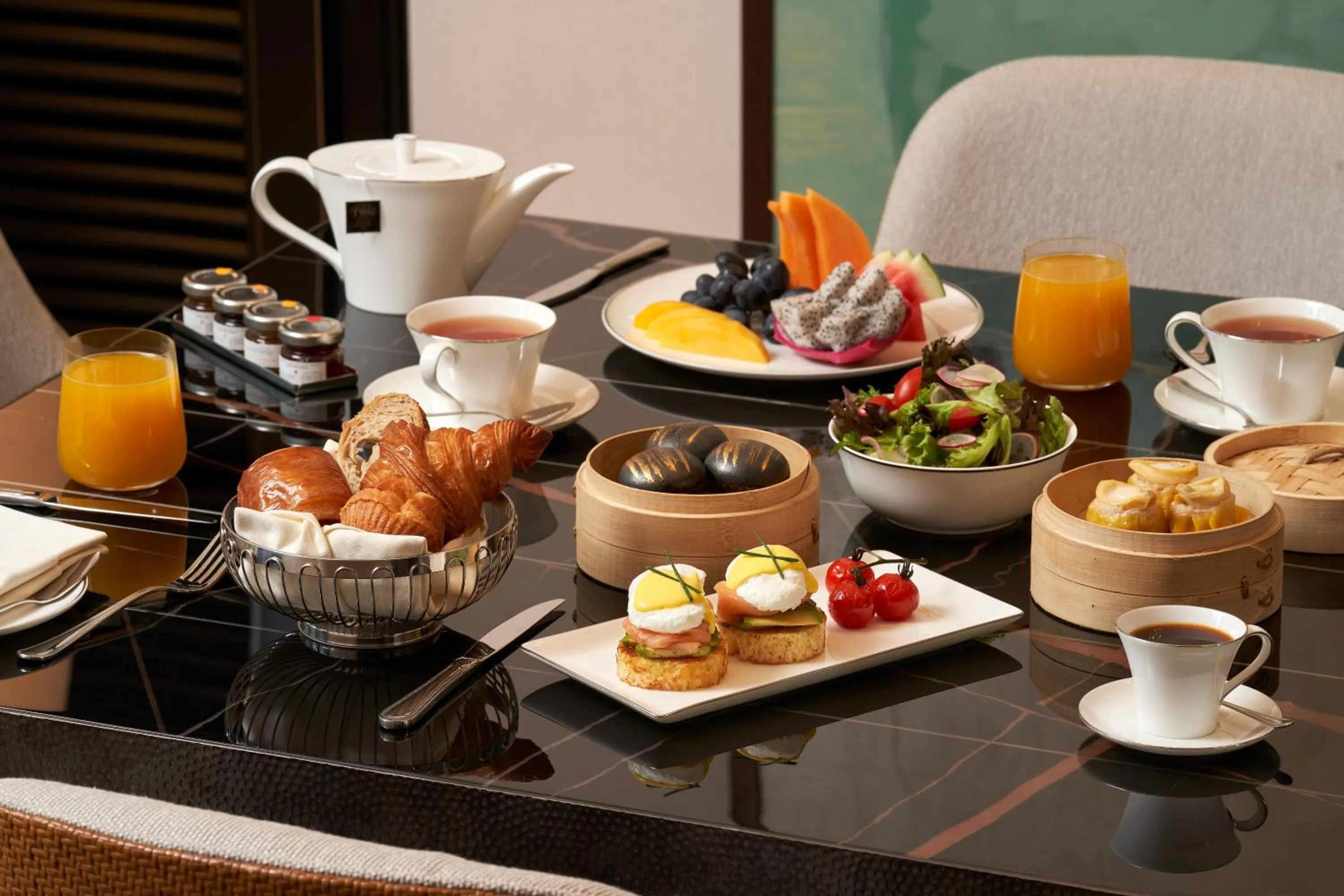 Breakfast in The Laurus, a Luxury Collection Resort, Singapore
