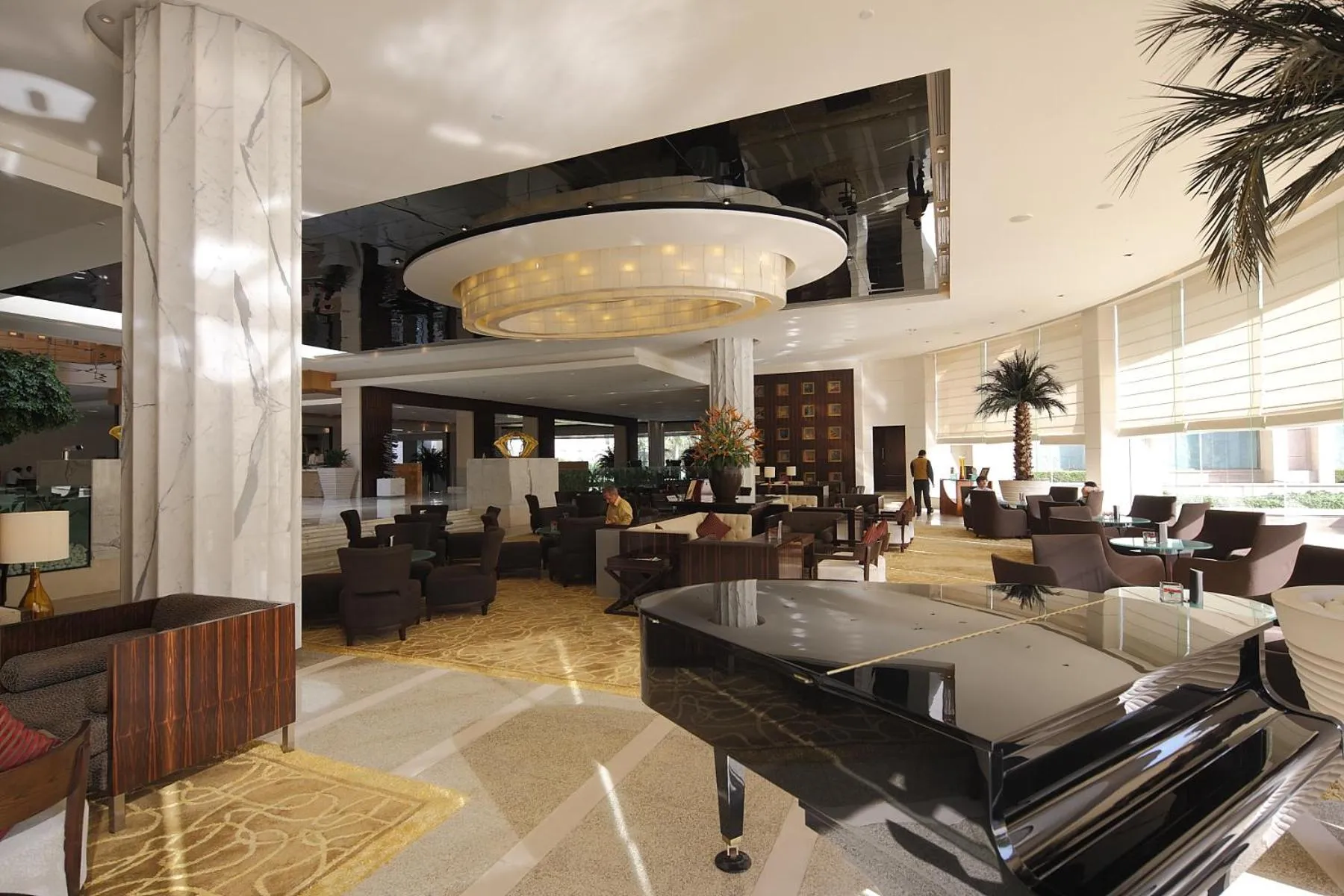 Lounge or bar in The Grand New Delhi