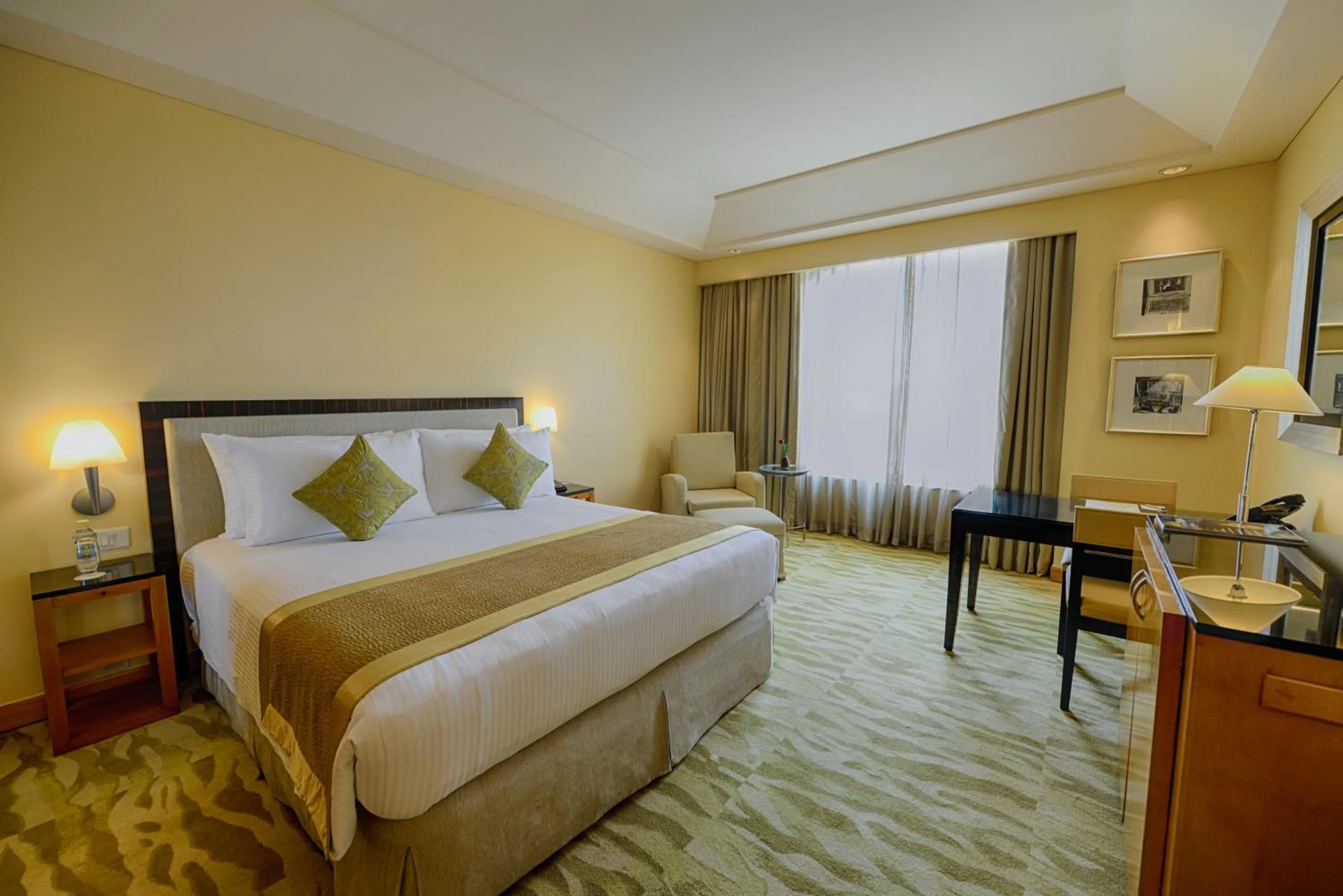 Bed in The Grand New Delhi