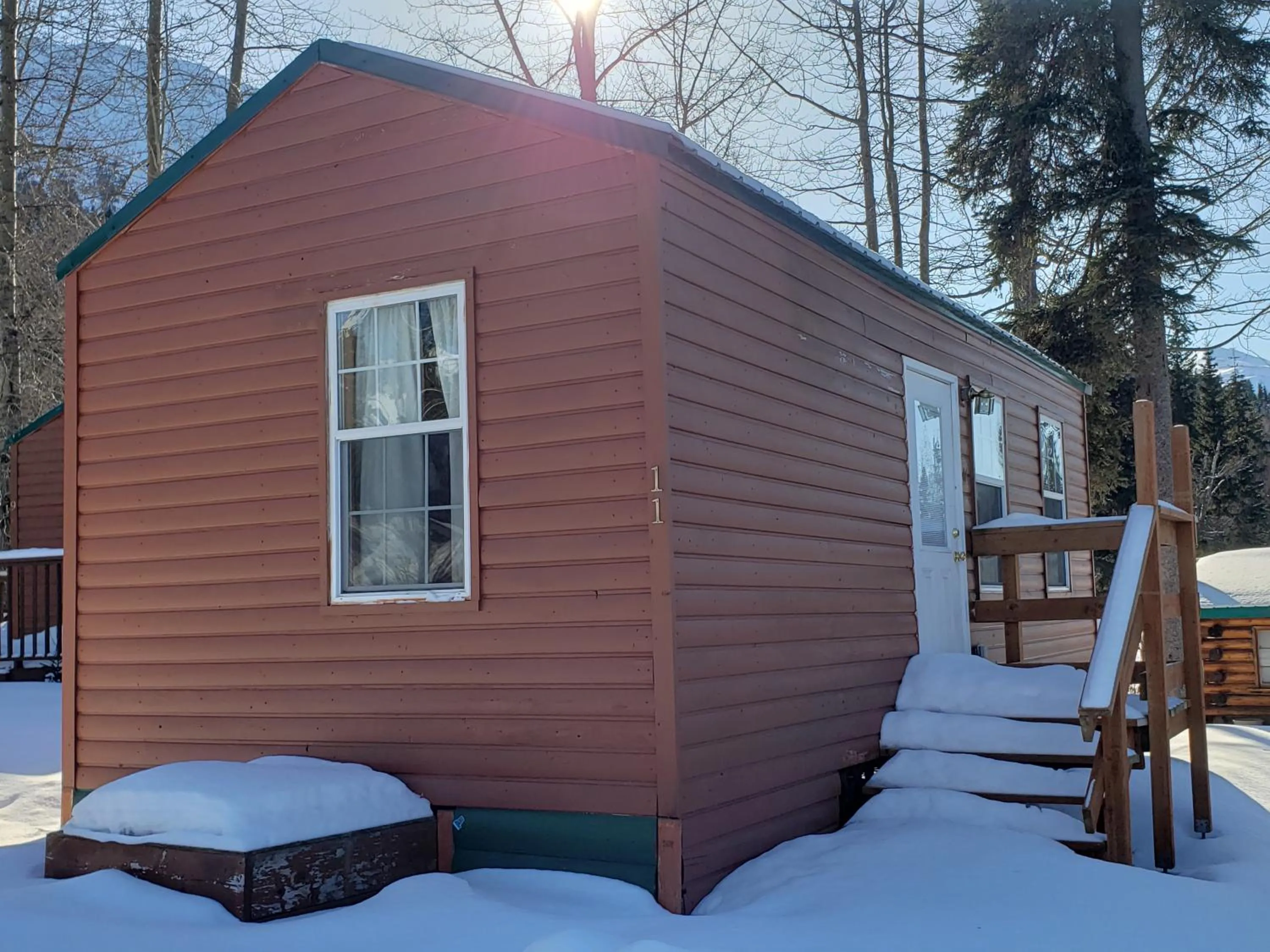 Property building in Gwin's Lodge & Roadhouse