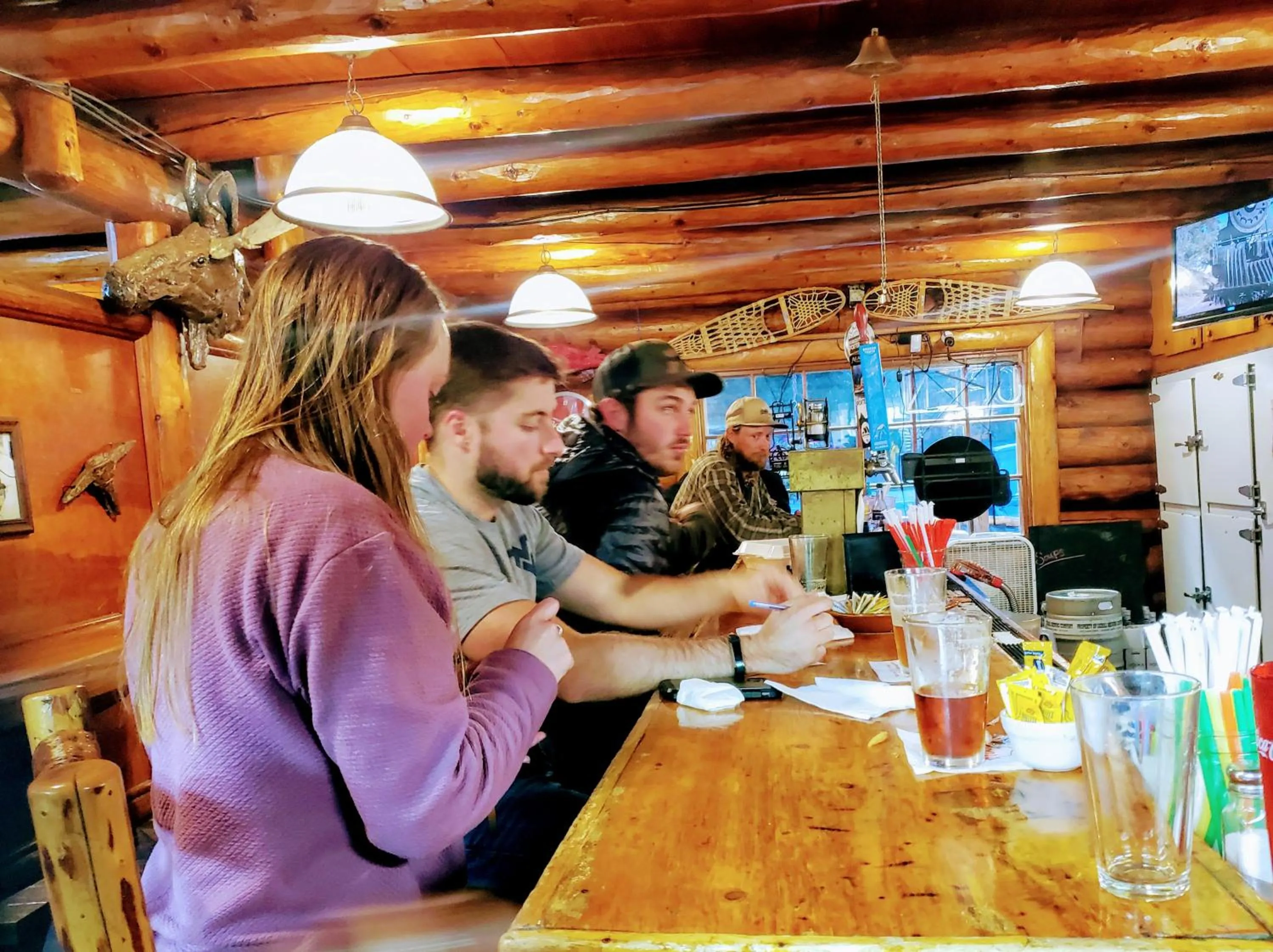 Restaurant/places to eat in Gwin's Lodge & Roadhouse