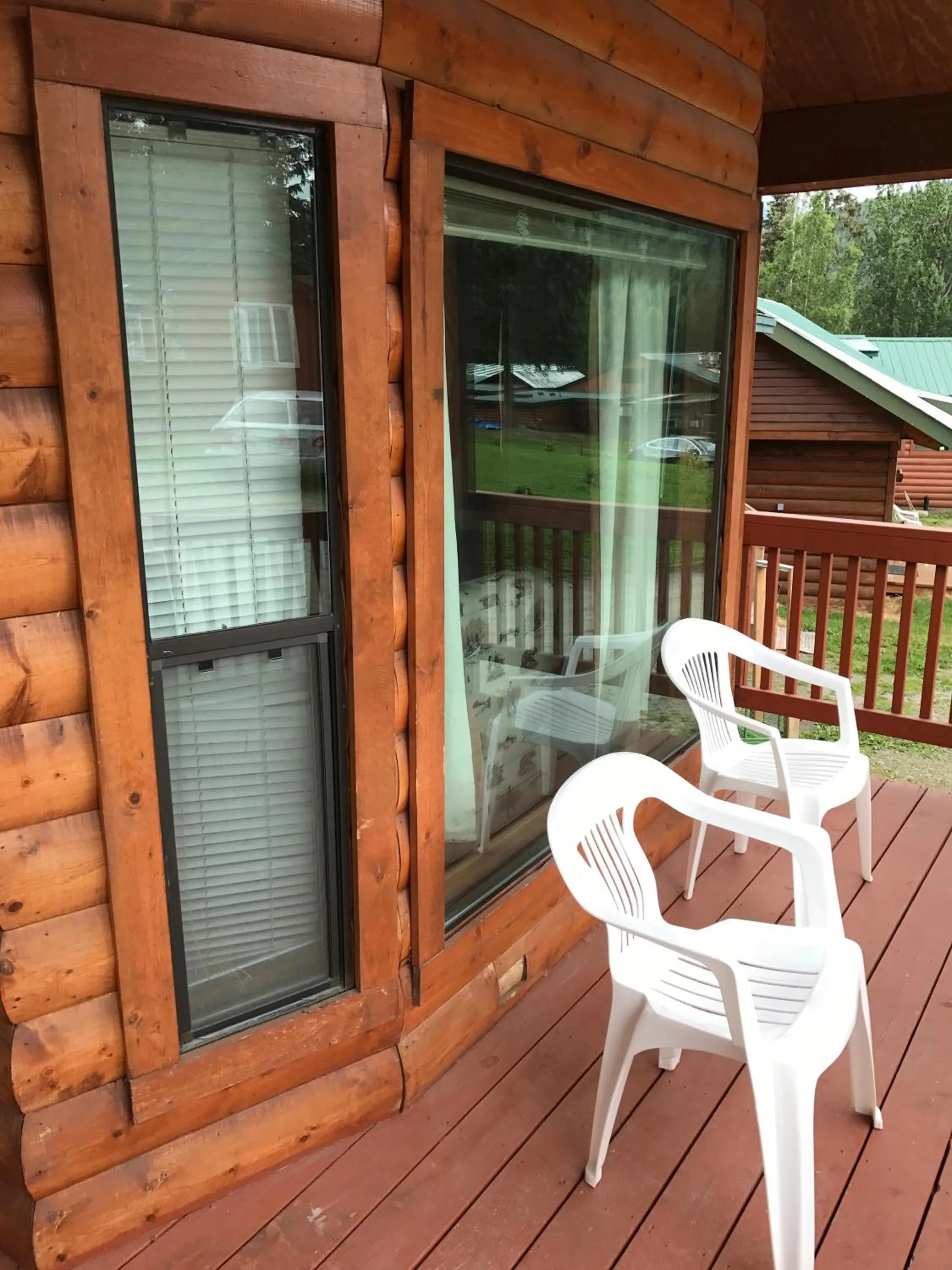 Patio in Gwin's Lodge & Roadhouse
