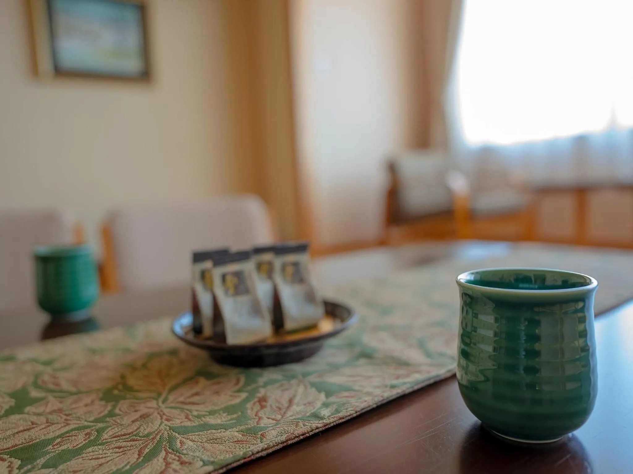 Photo of the whole room, Bed in CHRES