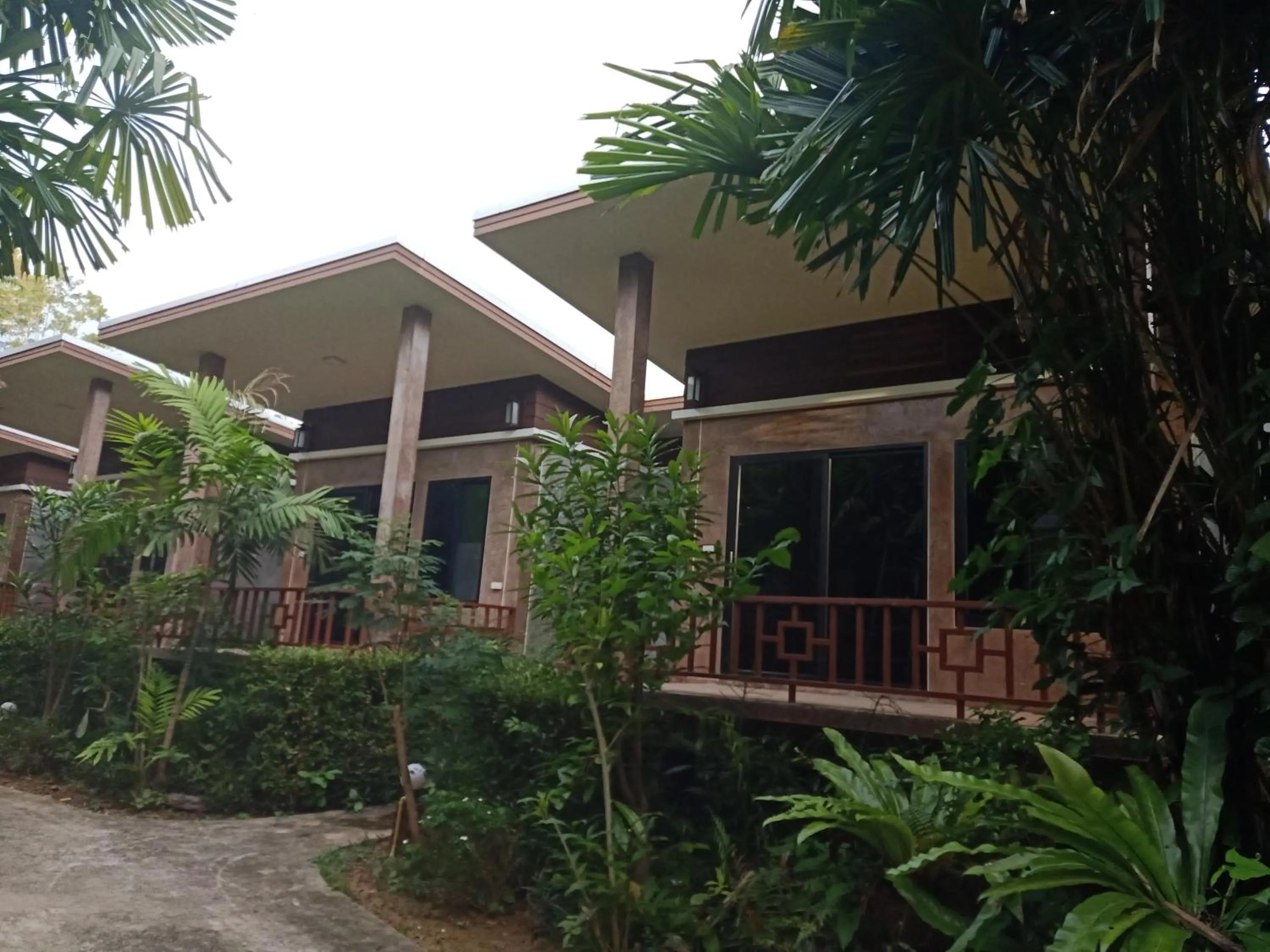 Garden view in Lanta Pearl Beach Resort