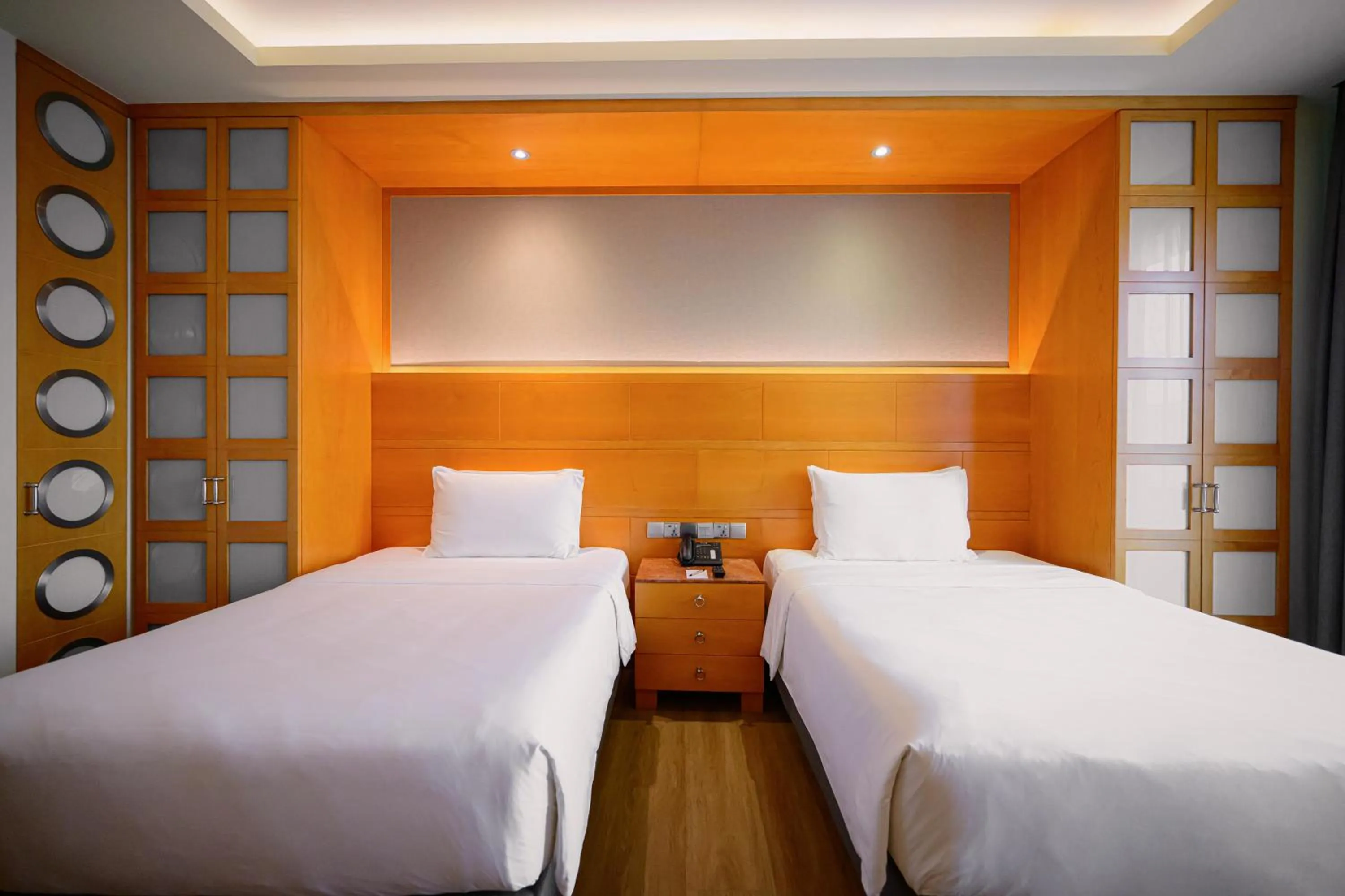 Bed in Resorts World Sentosa - Hotel Michael
