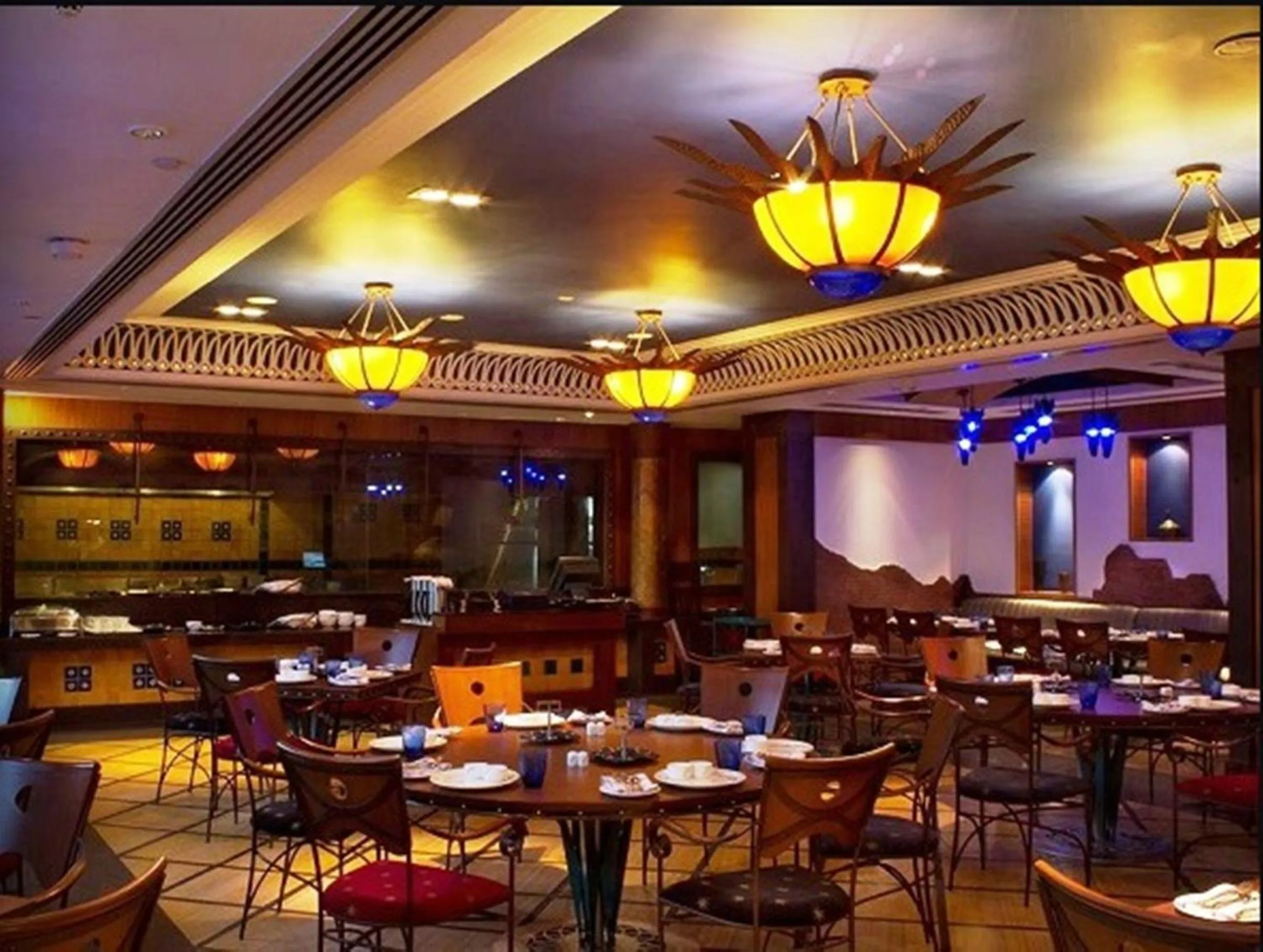 Restaurant/places to eat in Radisson Blu Marina Hotel Connaught Place