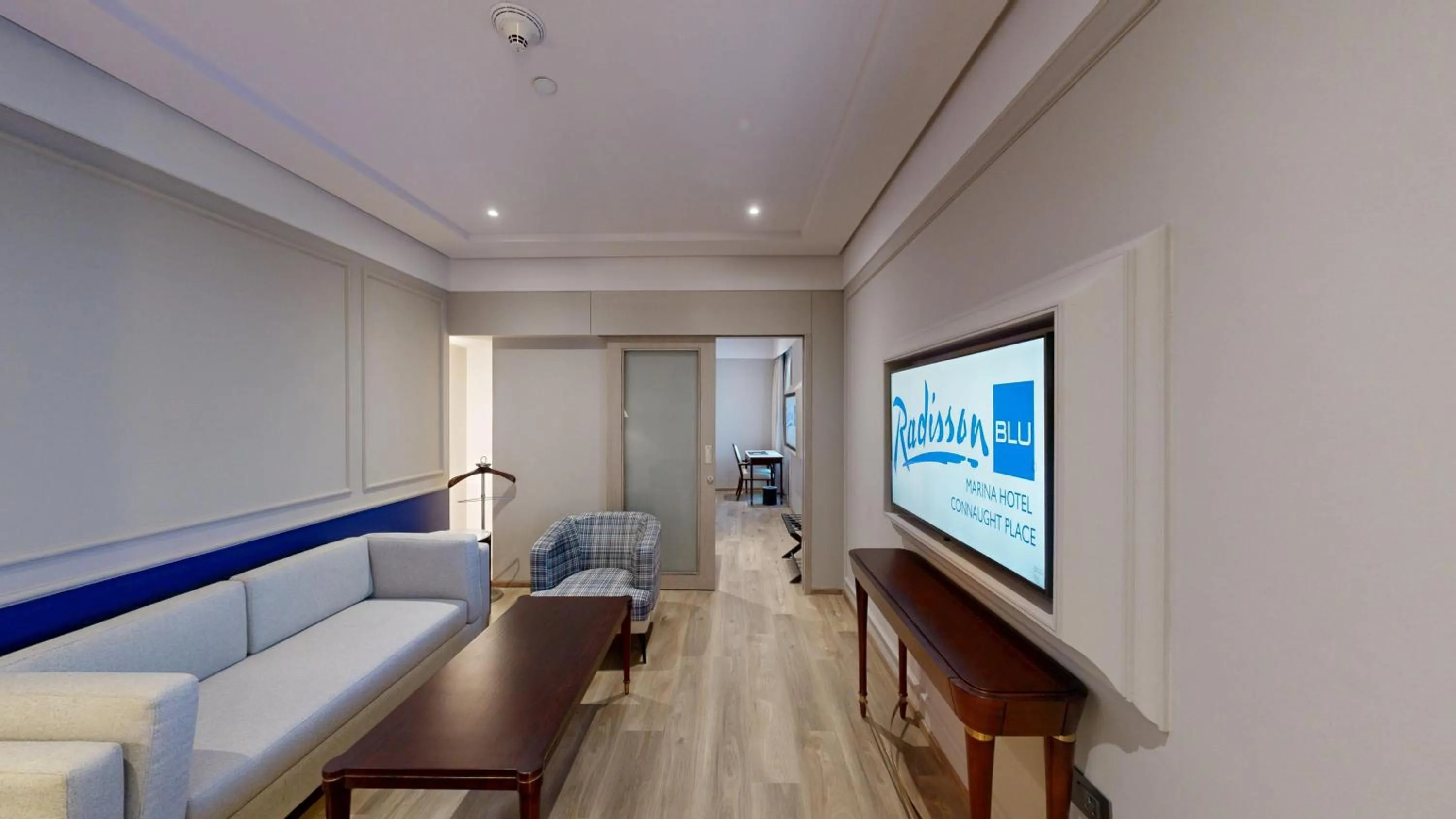 Photo of the whole room in Radisson Blu Marina Hotel Connaught Place