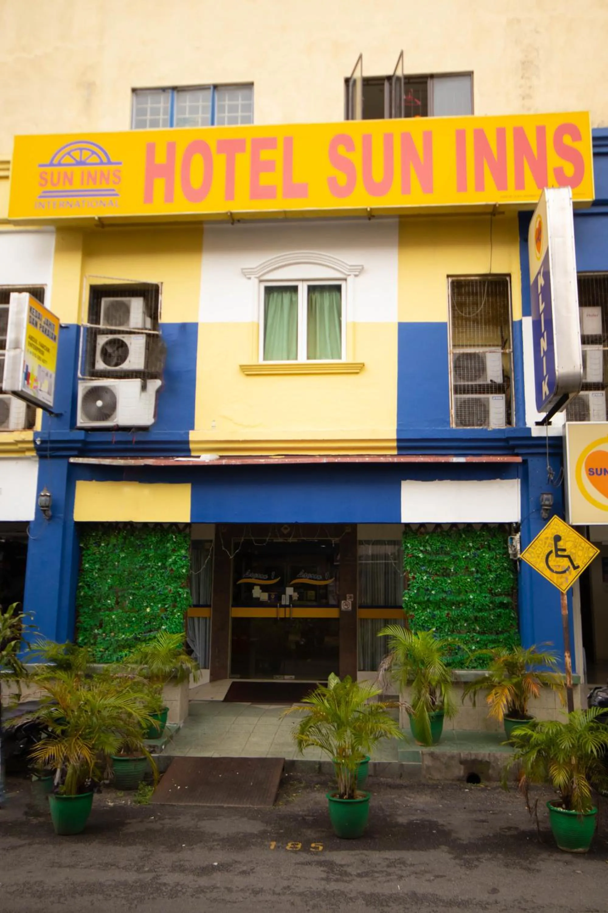 Sun Inns Hotel Lagoon near Sunway Lagoon Theme Park