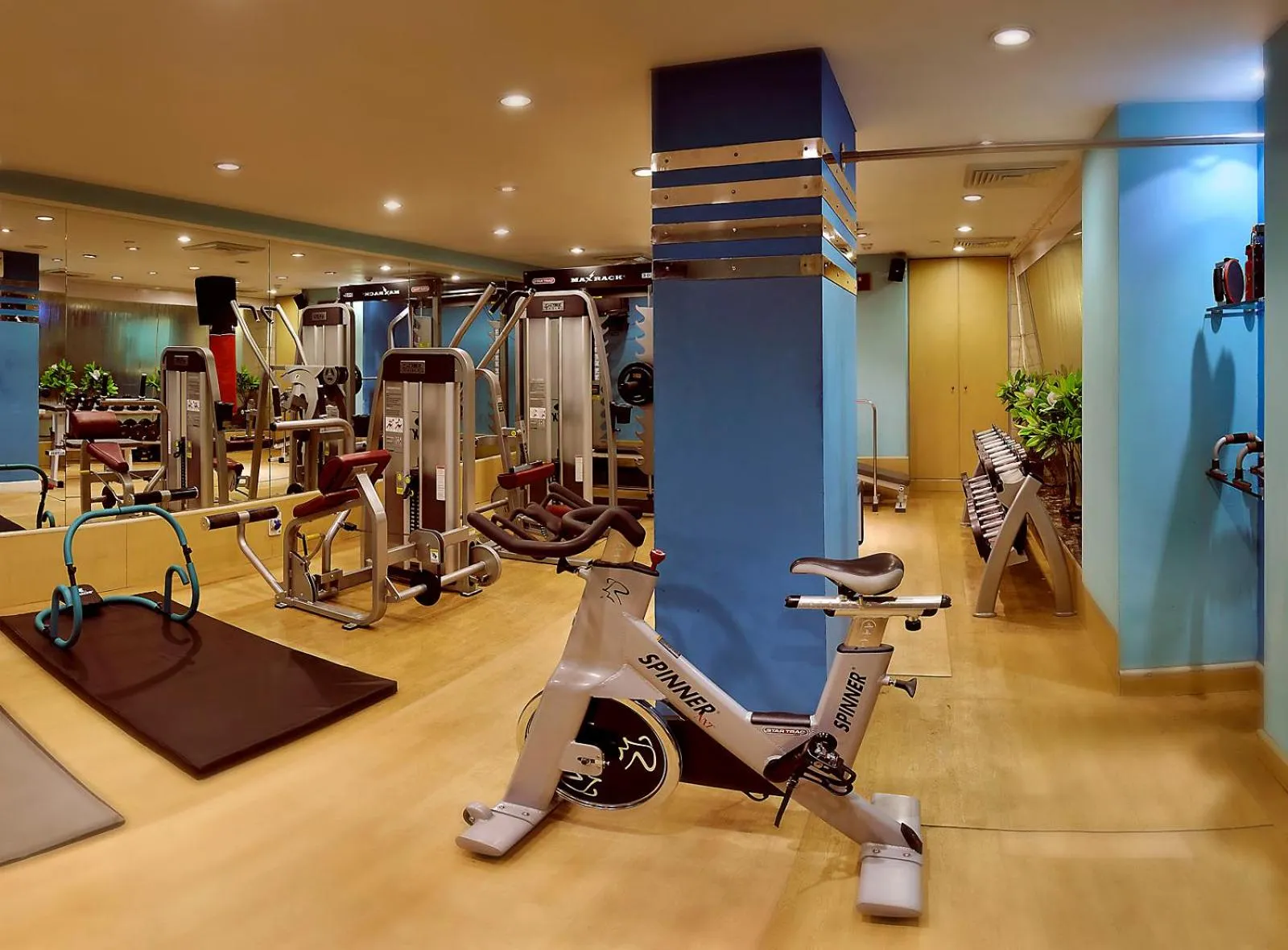 Fitness centre/facilities in The Suryaa New Delhi