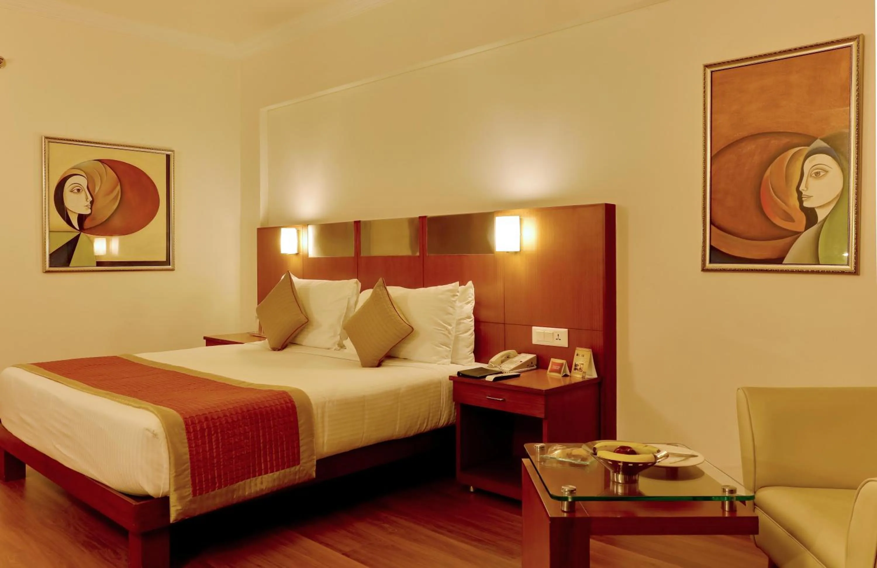Bed in The Suryaa New Delhi