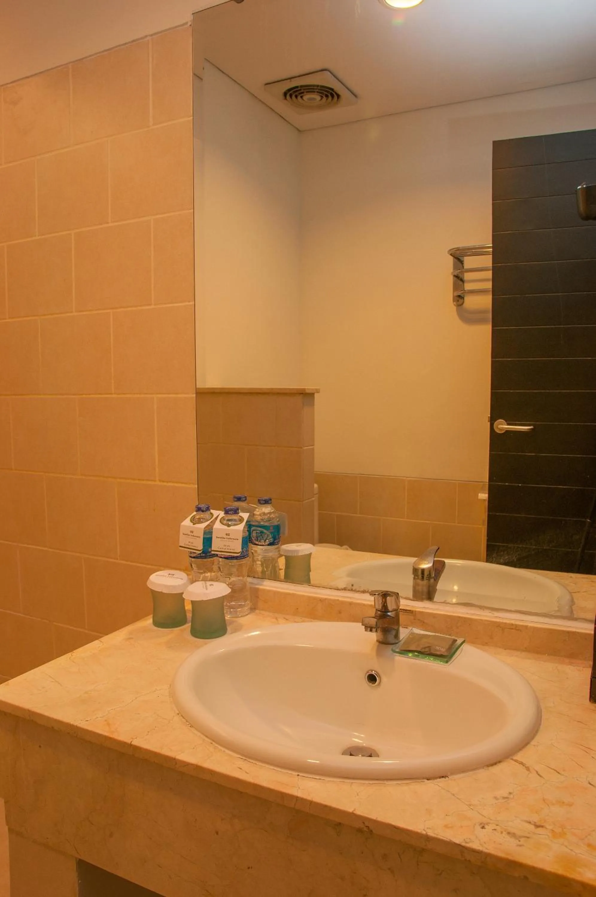 Bathroom in Hotel Santika Bangka