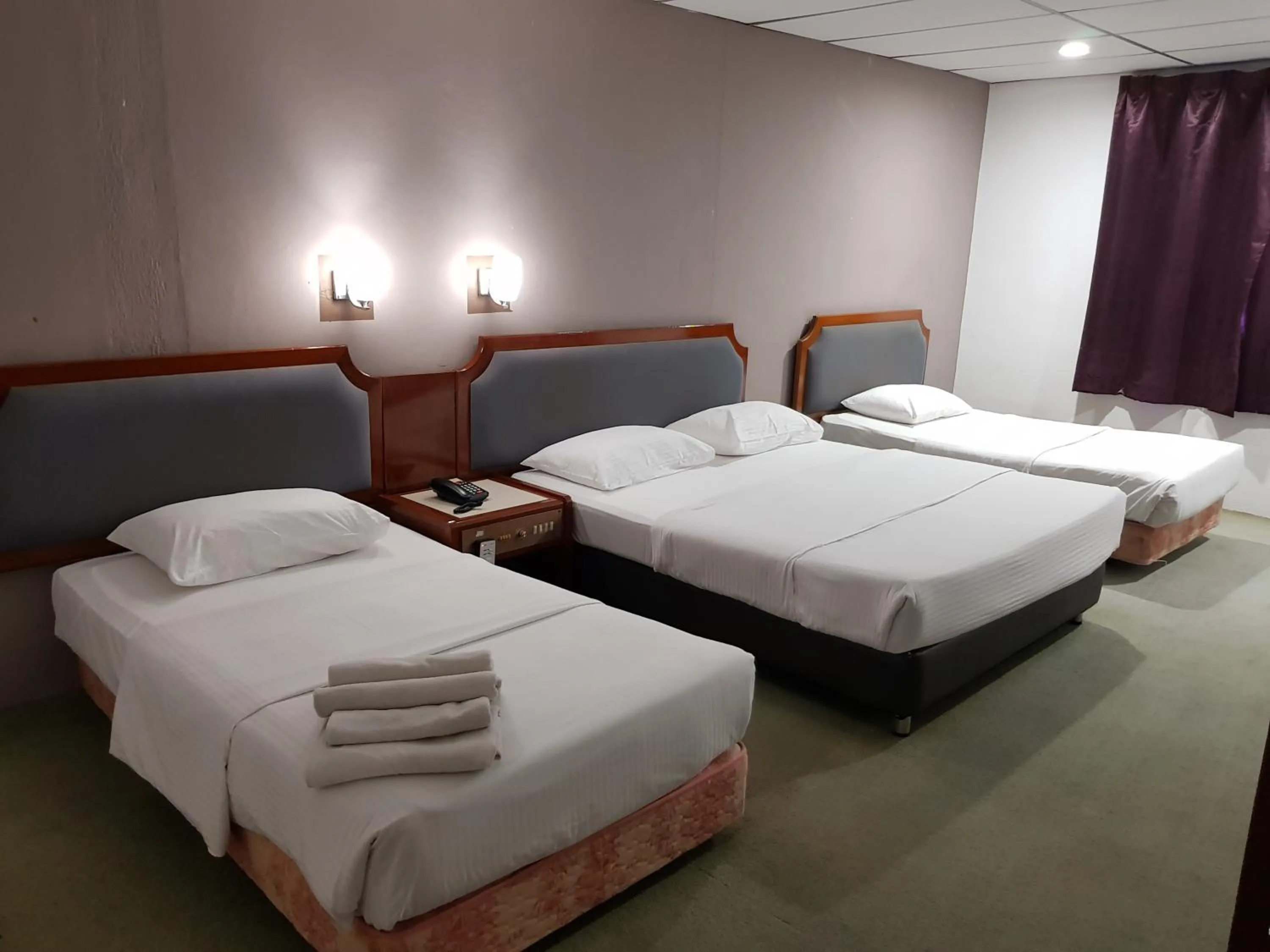 Bed in Anika Inn - Kluang