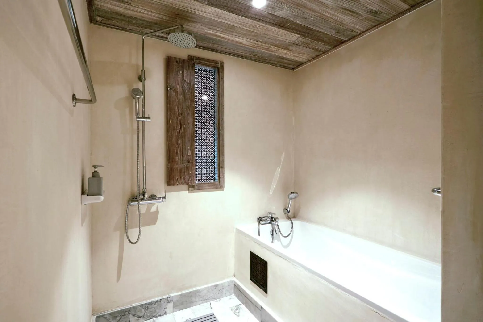 Bathroom in Dinso Resort & Villas Phuket, Vignette Collection by IHG