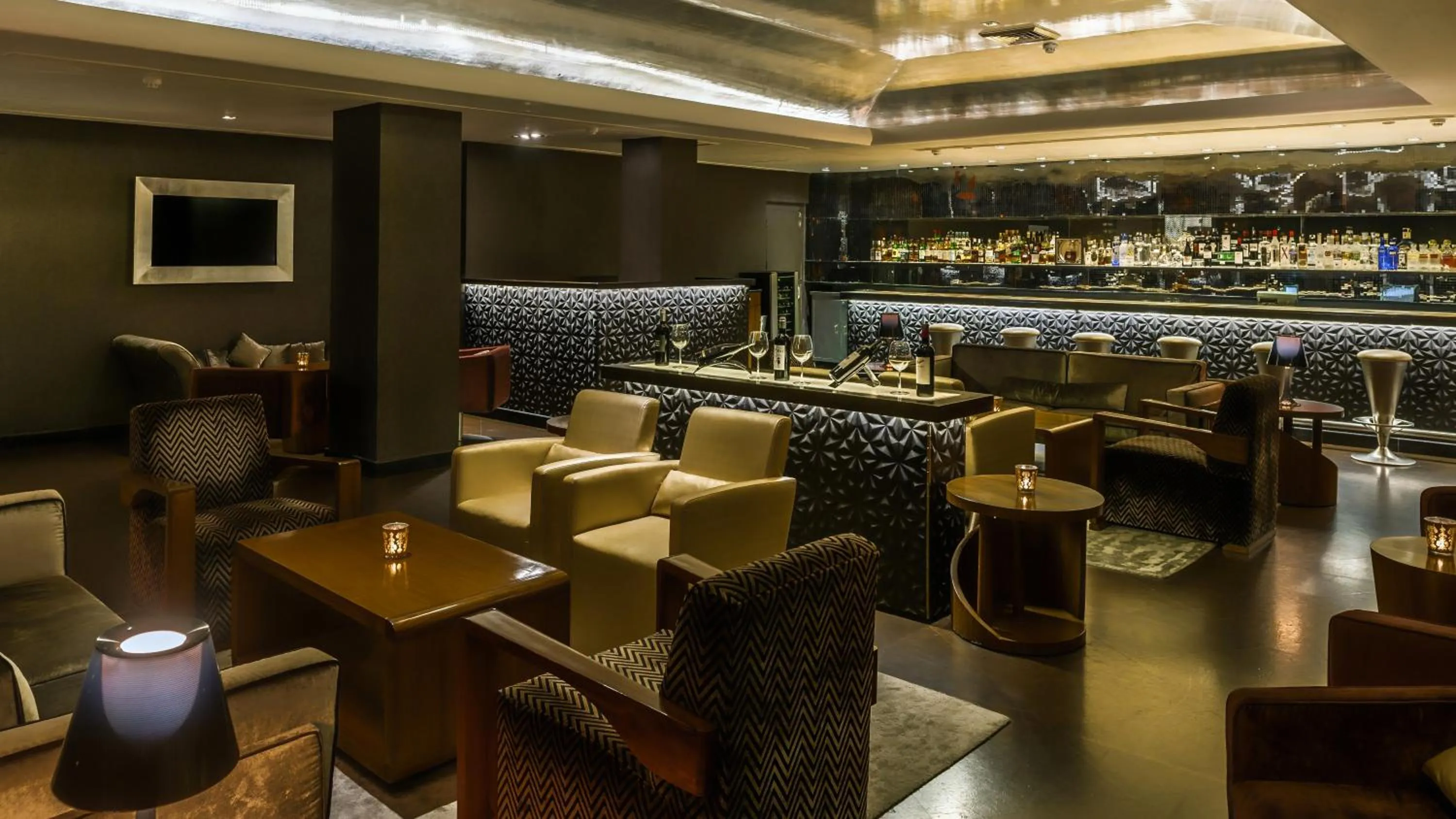 Lounge or bar in The Claridges New Delhi
