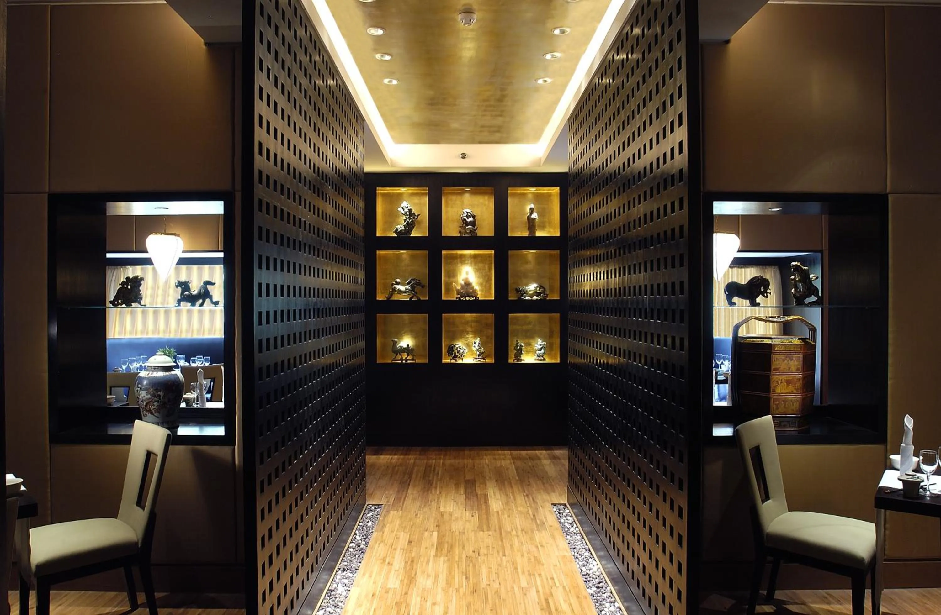 Lunch in The Claridges New Delhi