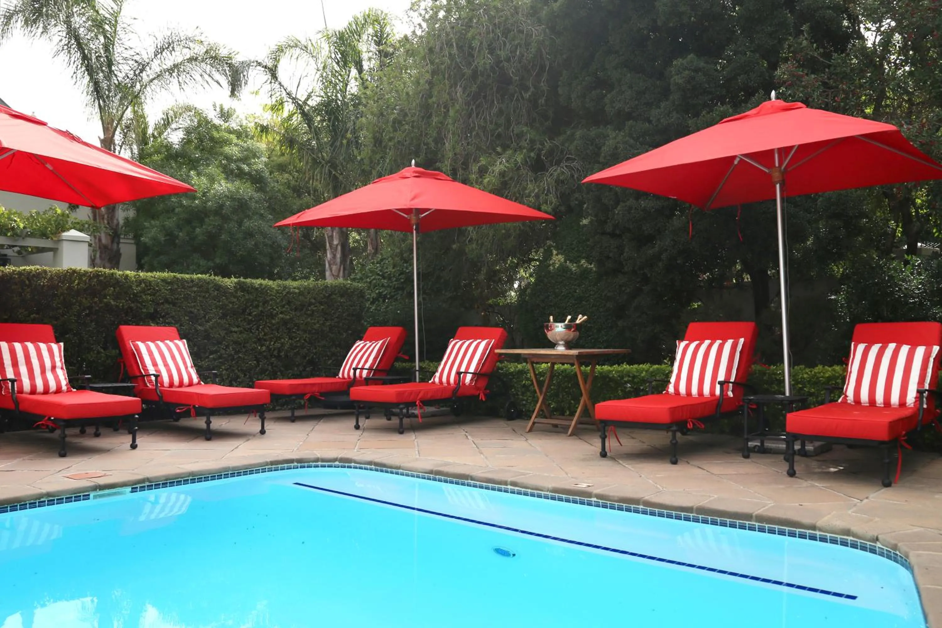 Entertainment in Avondrood Guest House by The Oyster Collection