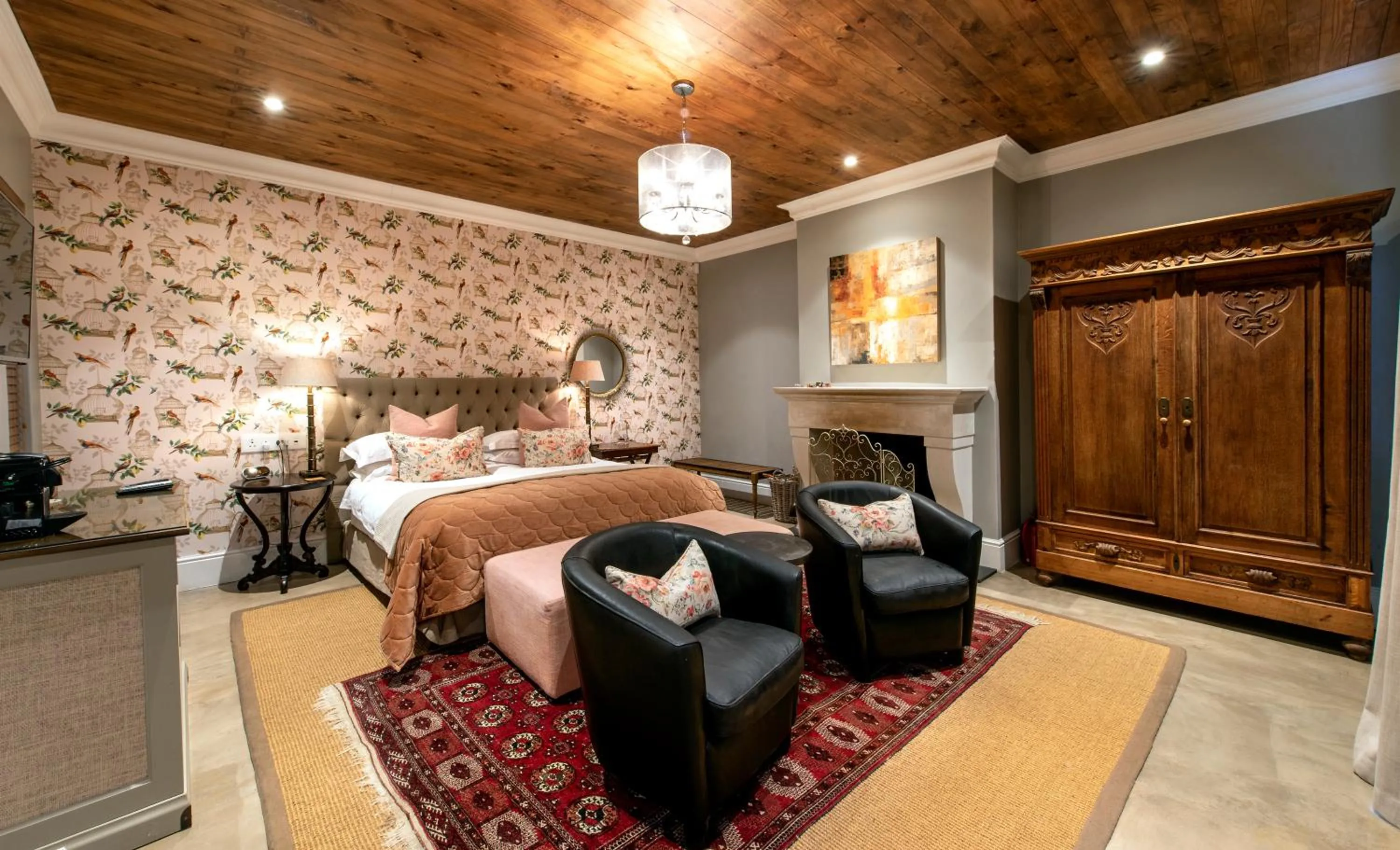 Photo of the whole room, Bed in Avondrood Guest House by The Oyster Collection