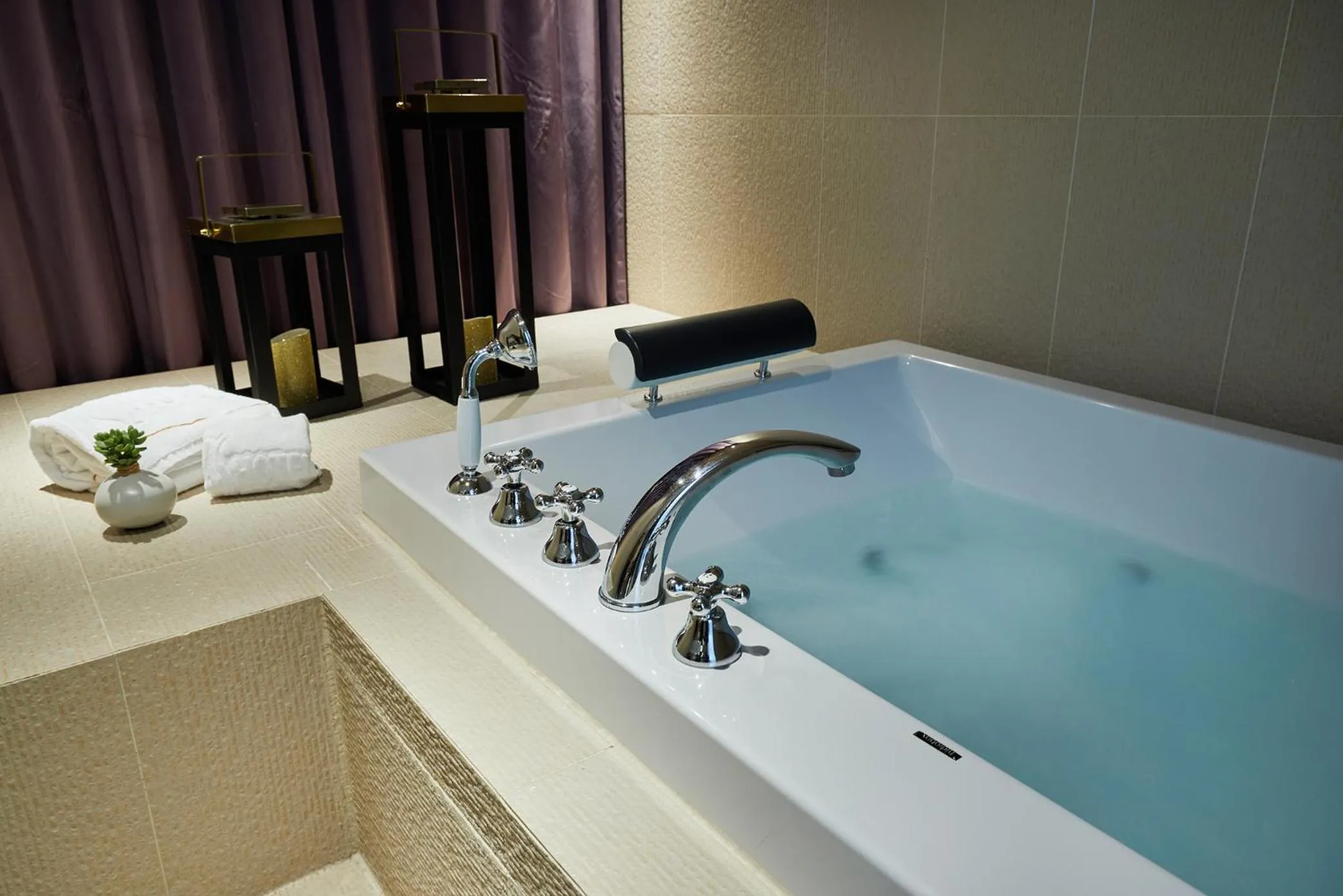 Bath in K Hotel Taipei Nanjing