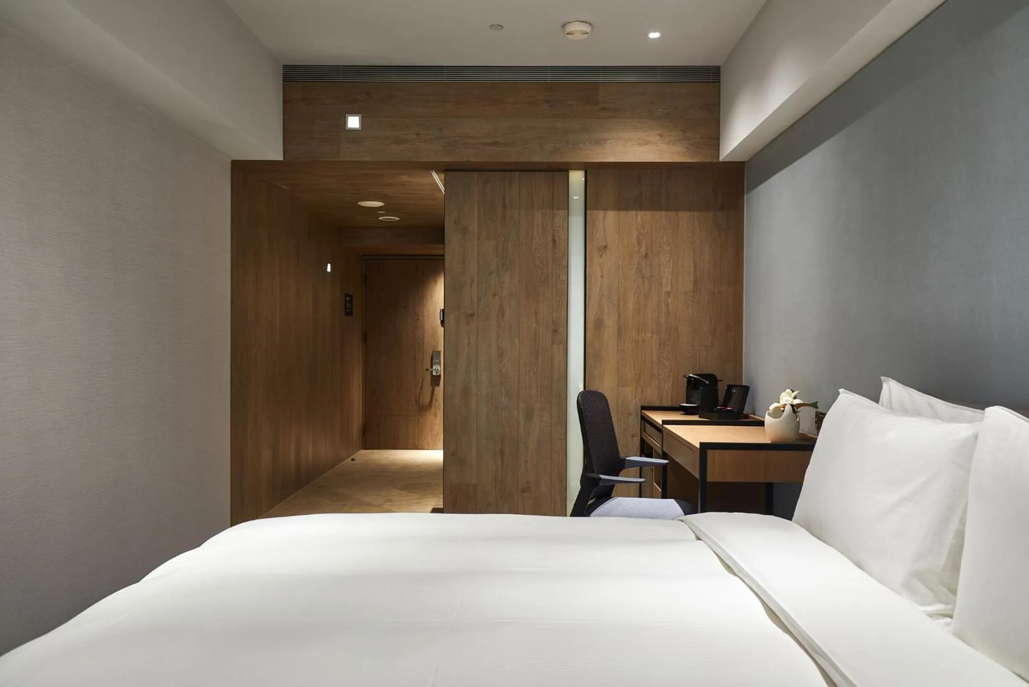 Bed in K Hotel Taipei Nanjing