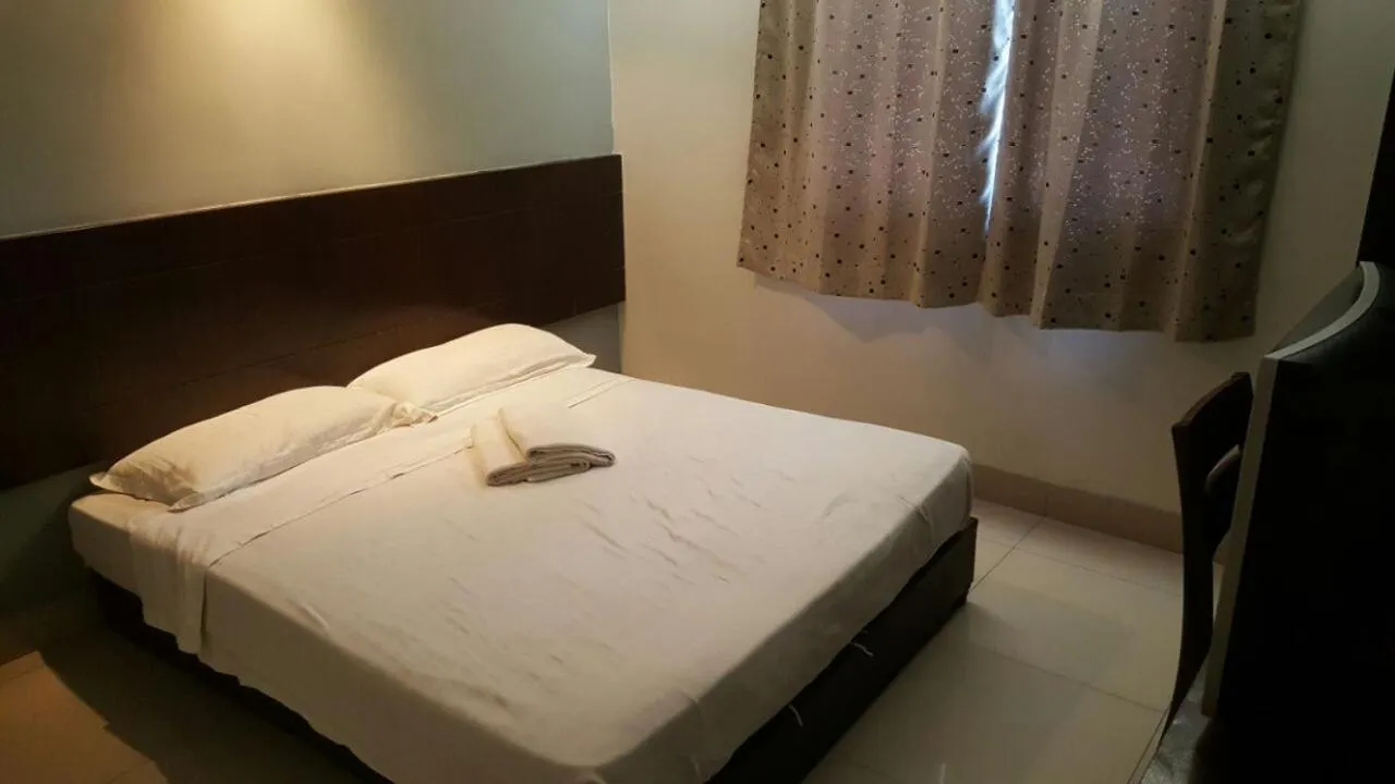 Deluxe Double Room in Tiong Nam Hotel