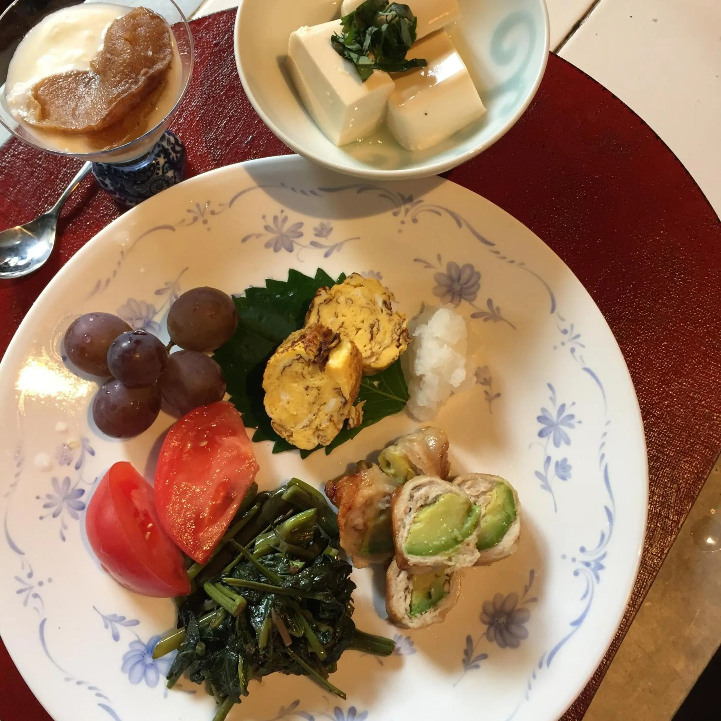Breakfast in Gallery Nozawa Inn