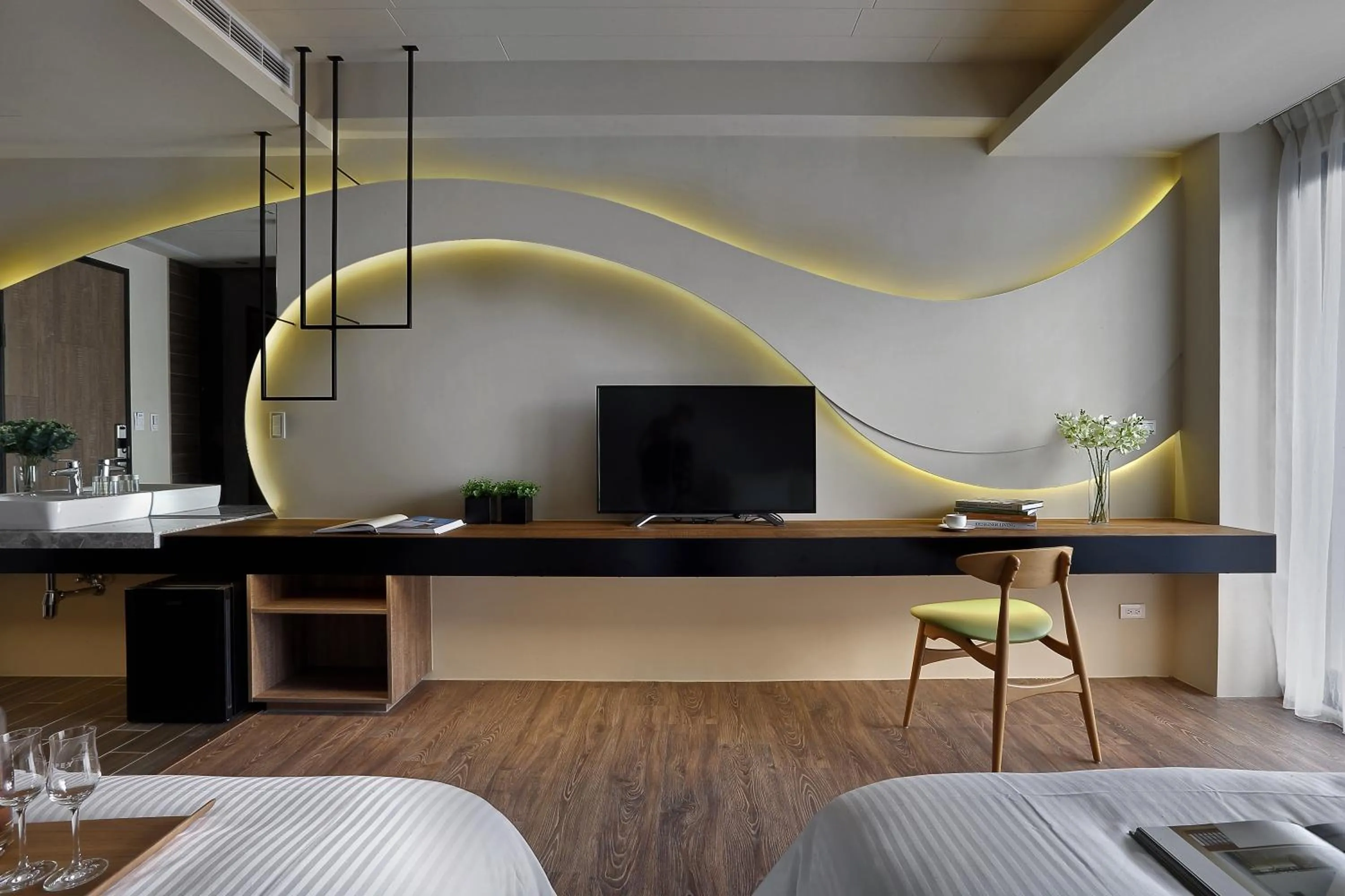 TV and multimedia, Bed in Sun Moon Lake Blue Sky Bay B&B