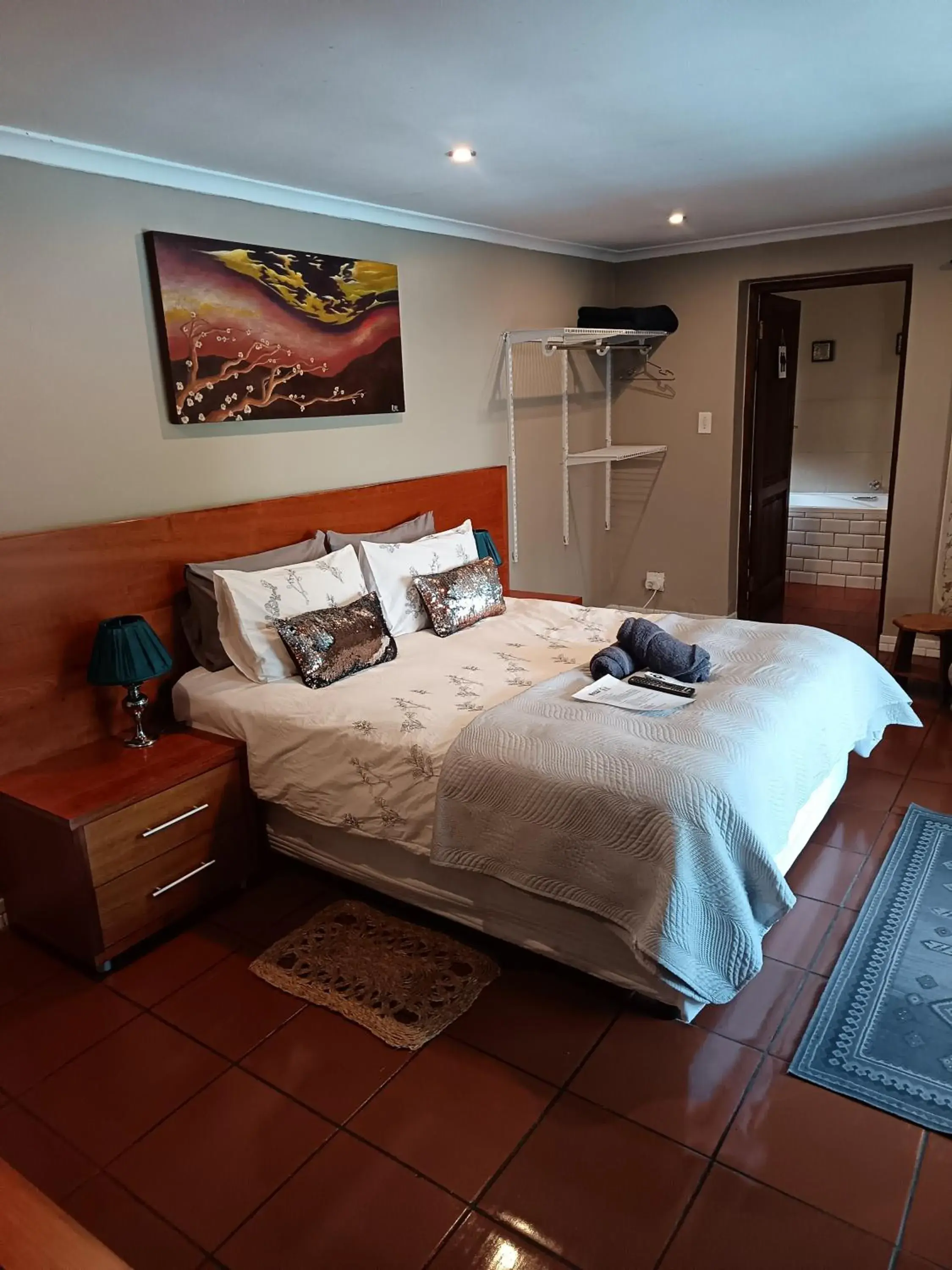 Queen Suite with Pool View in Happy Homes - Imhoffs Gift Queen Suite with Pool View in Happy Homes - Imhoffs Gift