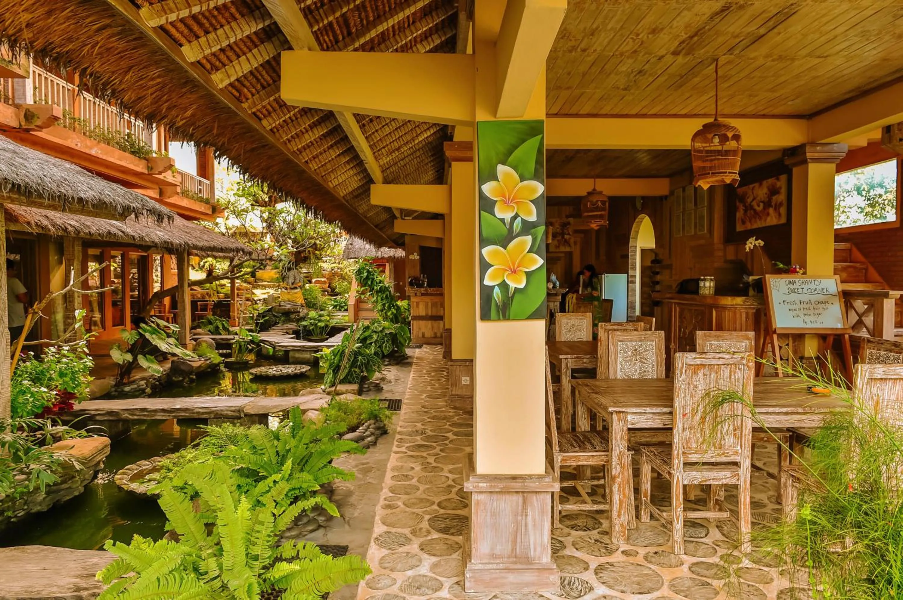 Restaurant/places to eat in Uma Shanty Homestay