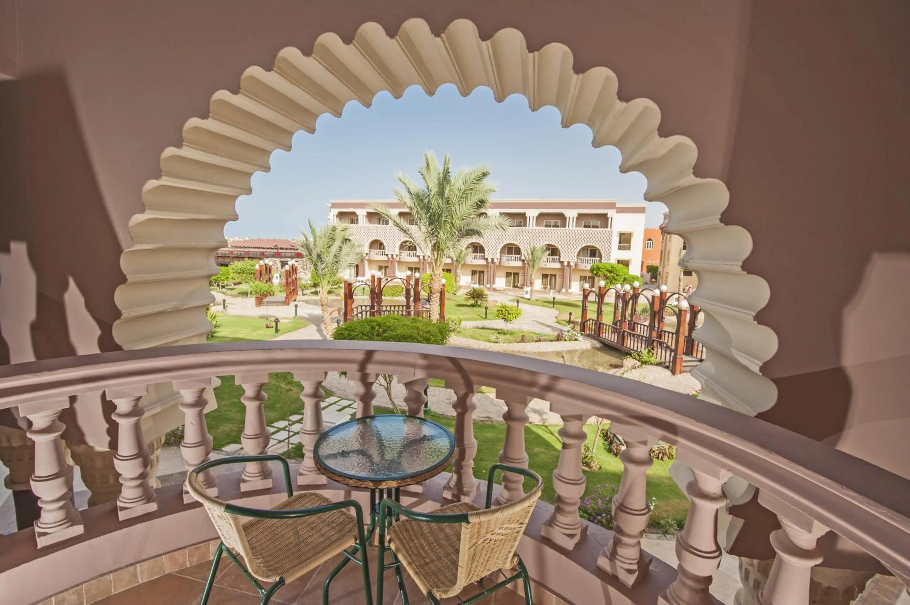 Balcony/Terrace in Sunrise Mamlouk Palace Resort