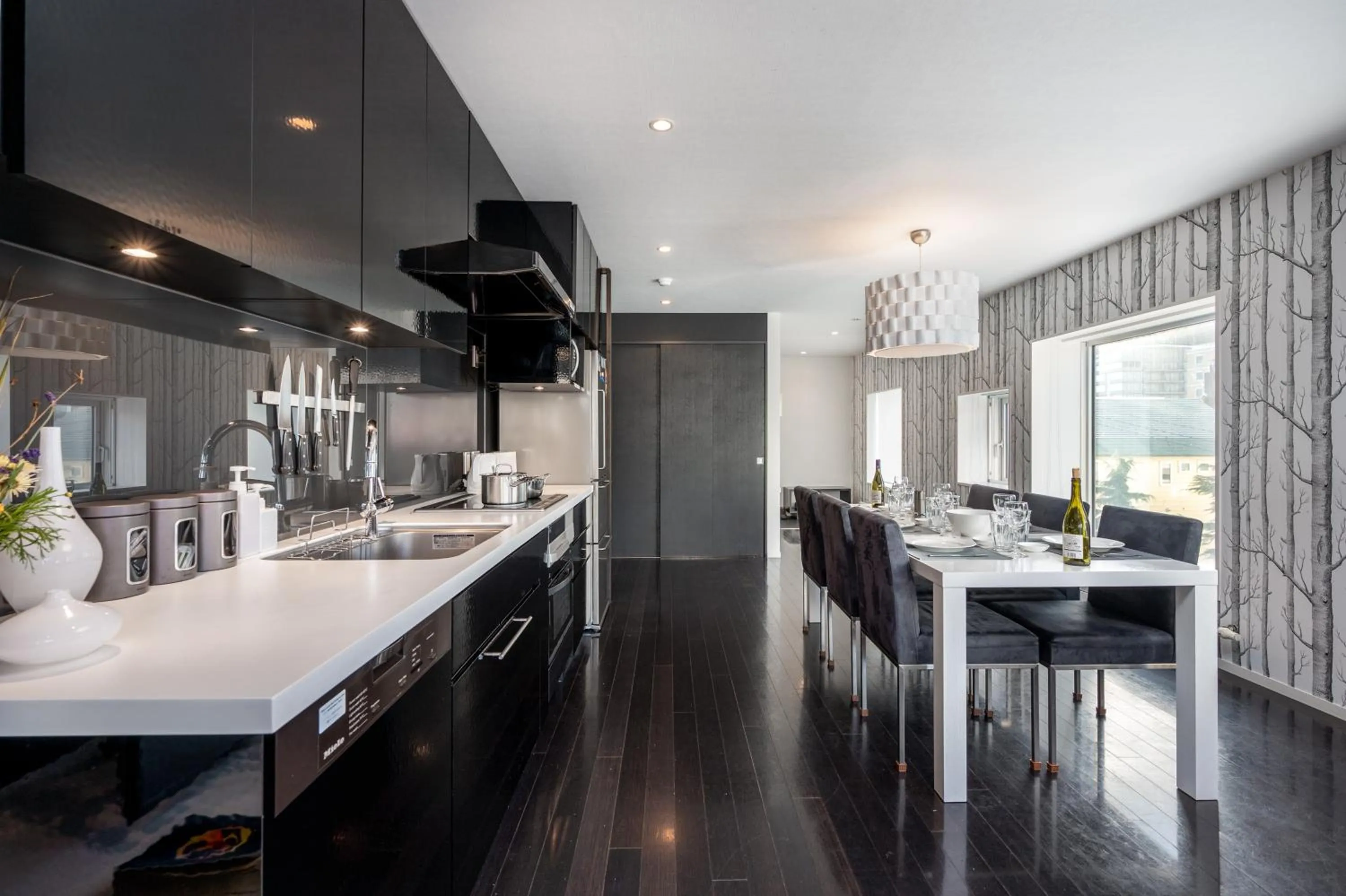 Kitchen or kitchenette in Kira Kira Suites by H2 Life