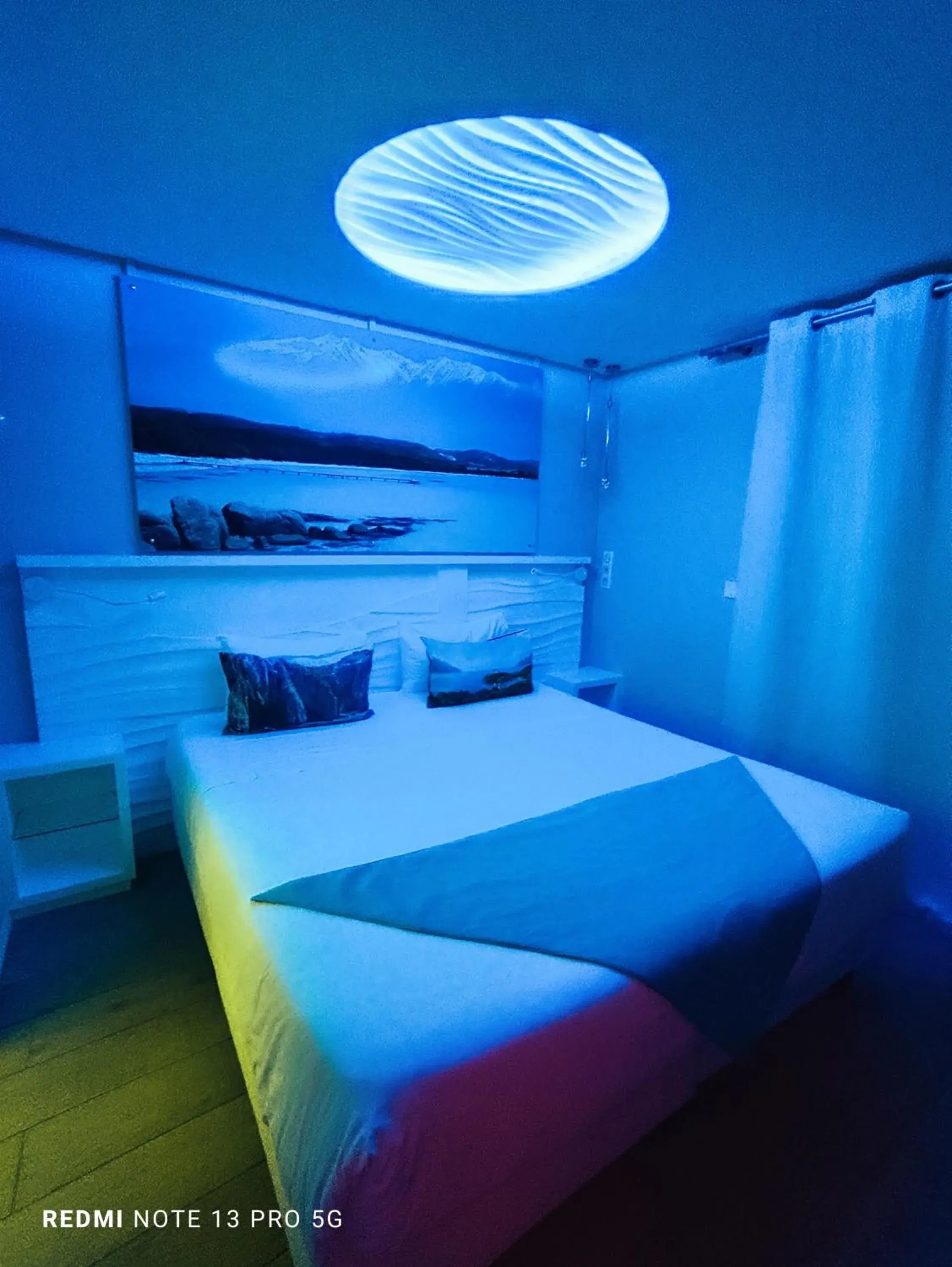 Superior Double Room in Hôtel Le Claridge Superior Double Room in Hôtel Le Claridge