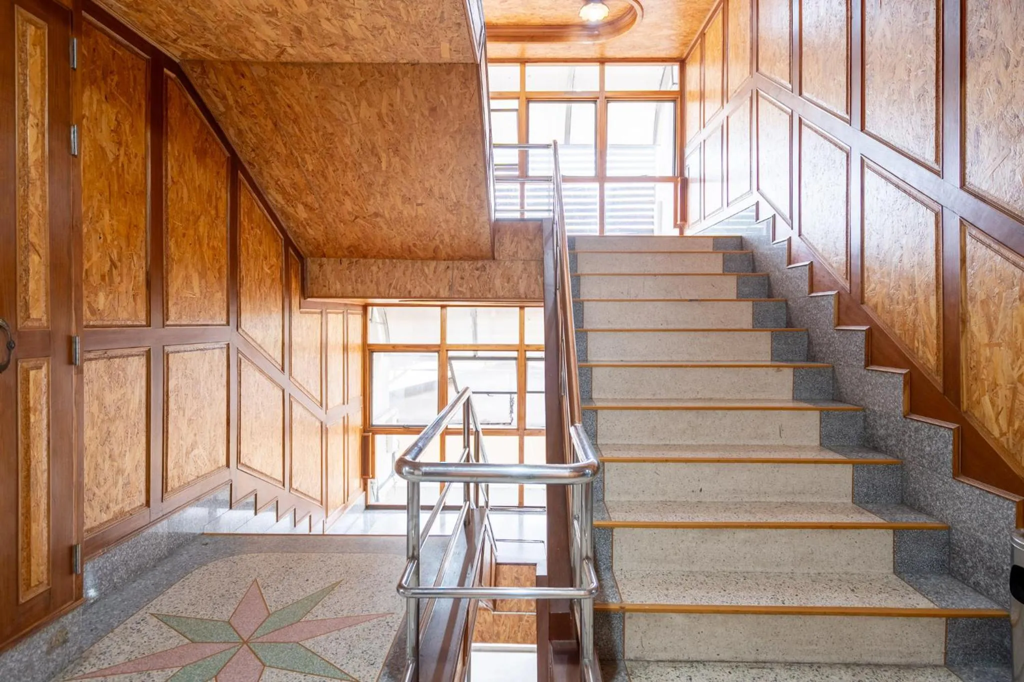 Property building in Chatsuree Mansion